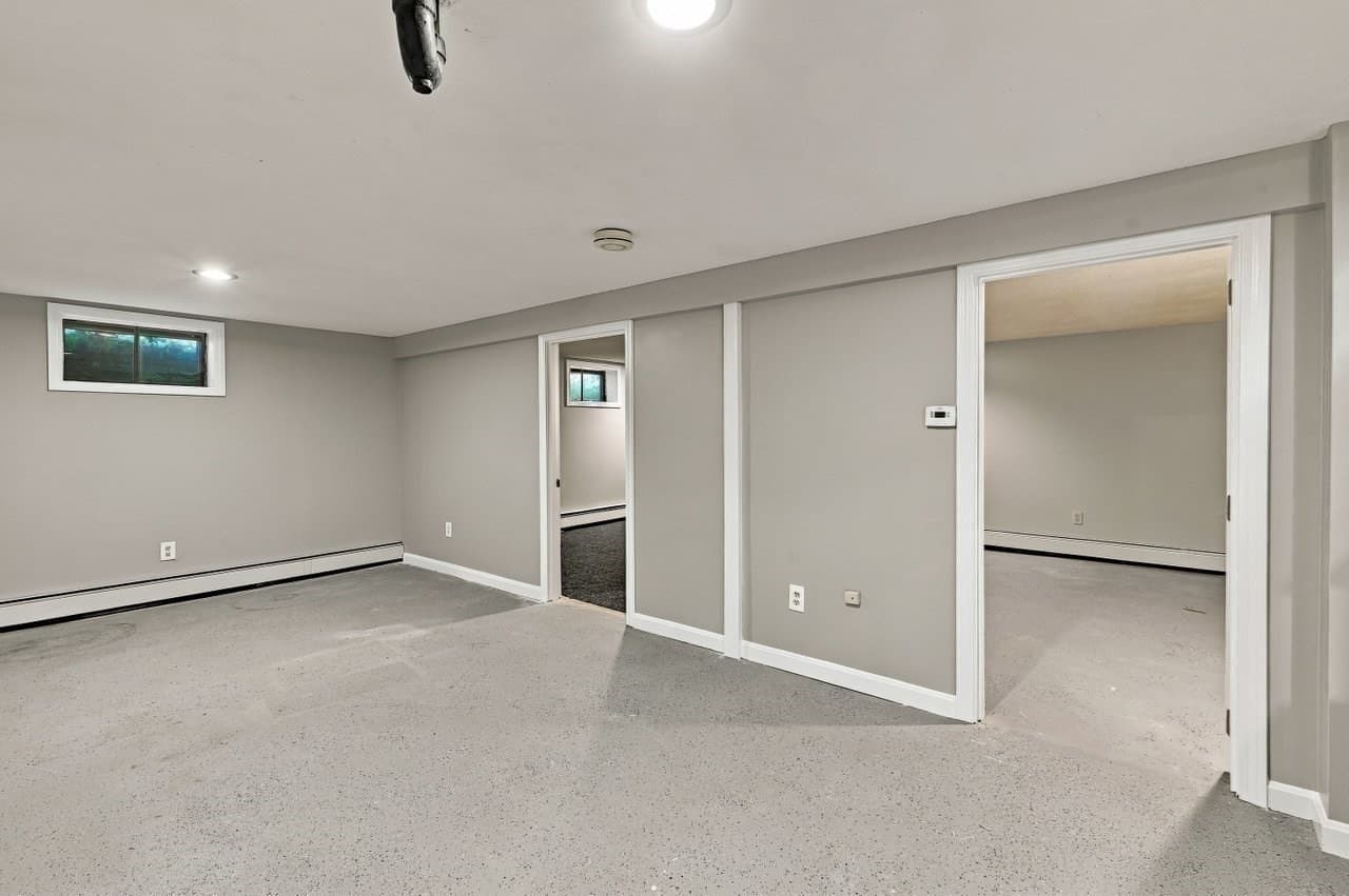 Single Family Residence at 14 Coronet Ave, Methuen MA 01844, Methuen, photo 30 of 40
