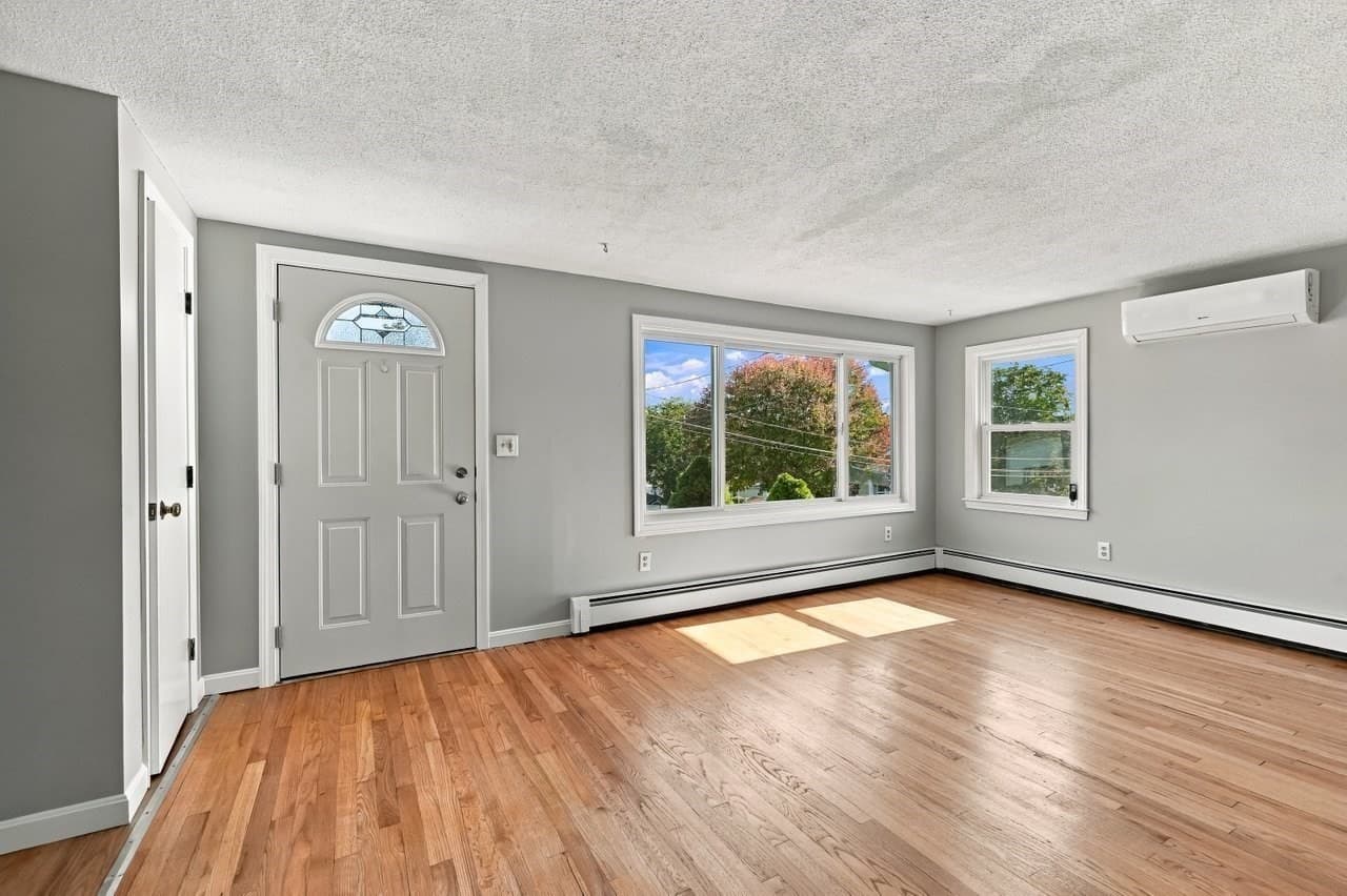 Single Family Residence at 14 Coronet Ave, Methuen MA 01844, Methuen, photo 14 of 40