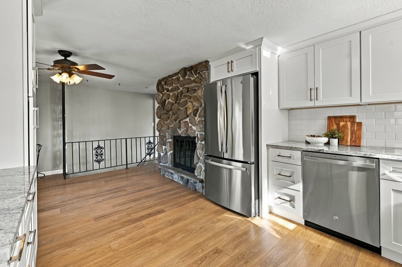 Single Family Residence at 14 Coronet Ave, Methuen MA 01844, Methuen, photo 8 of 40