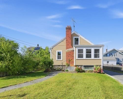 85 Quinapoxet Ln, Worcester MA 01606