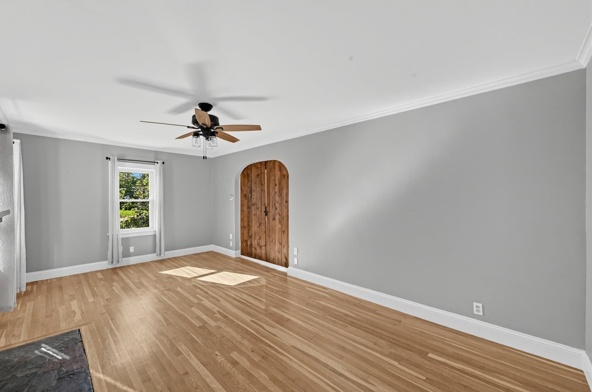 Single Family Residence at 85 Quinapoxet Ln, Worcester MA 01606, Worcester, photo 10 of 26