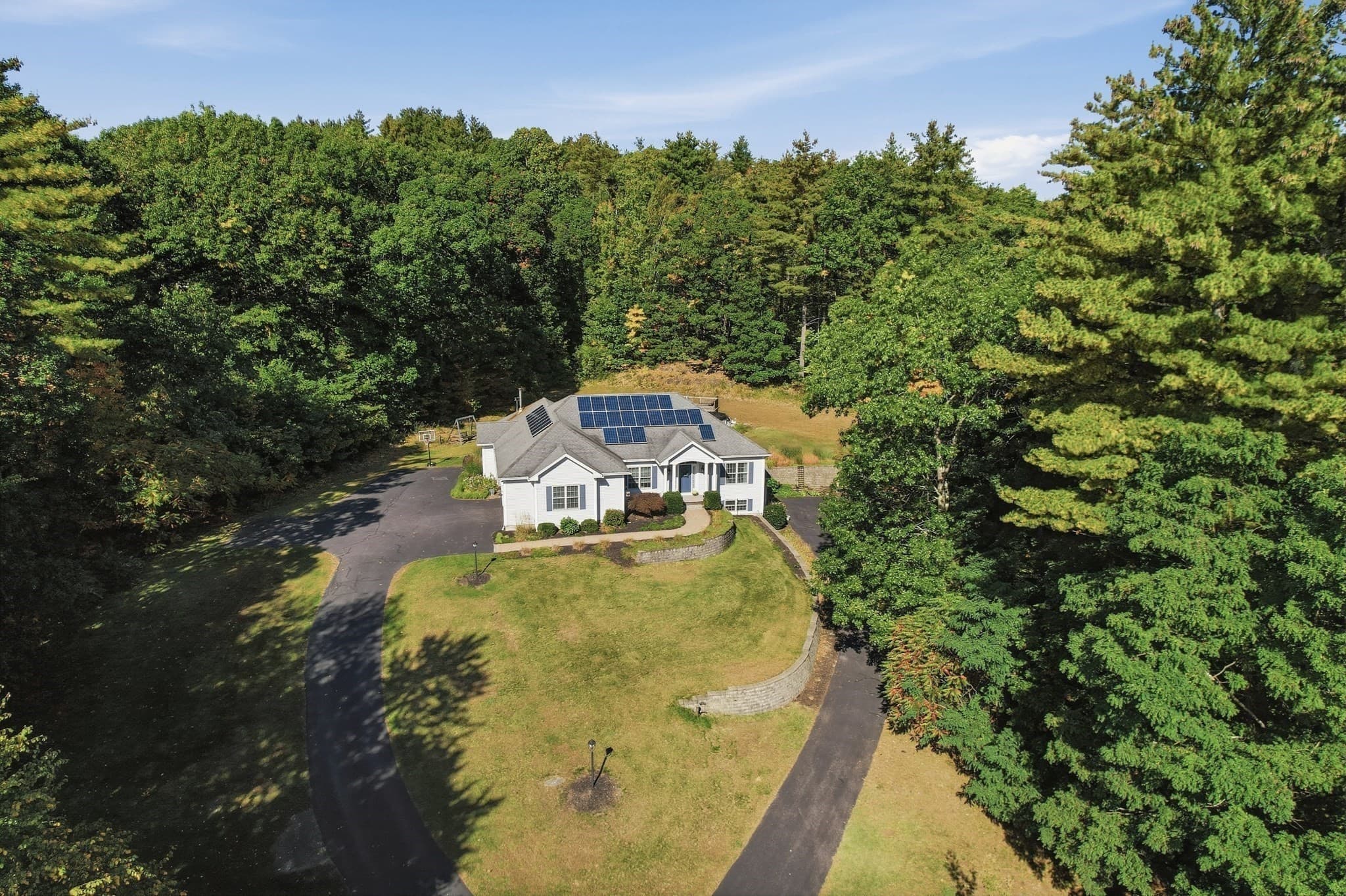 Single Family Residence at 429 Wanoosnoc Road, Fitchburg MA 01420, Fitchburg, photo 3 of 42