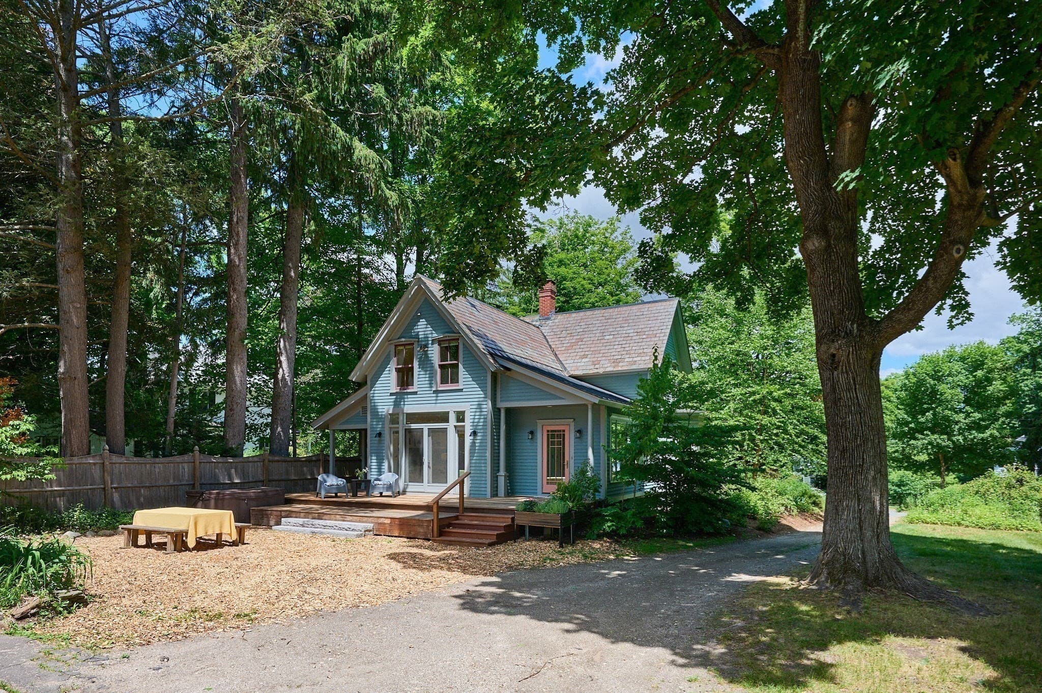 Single Family Residence at 114 S Main St, Northampton MA 01062, Northampton, photo 3 of 42