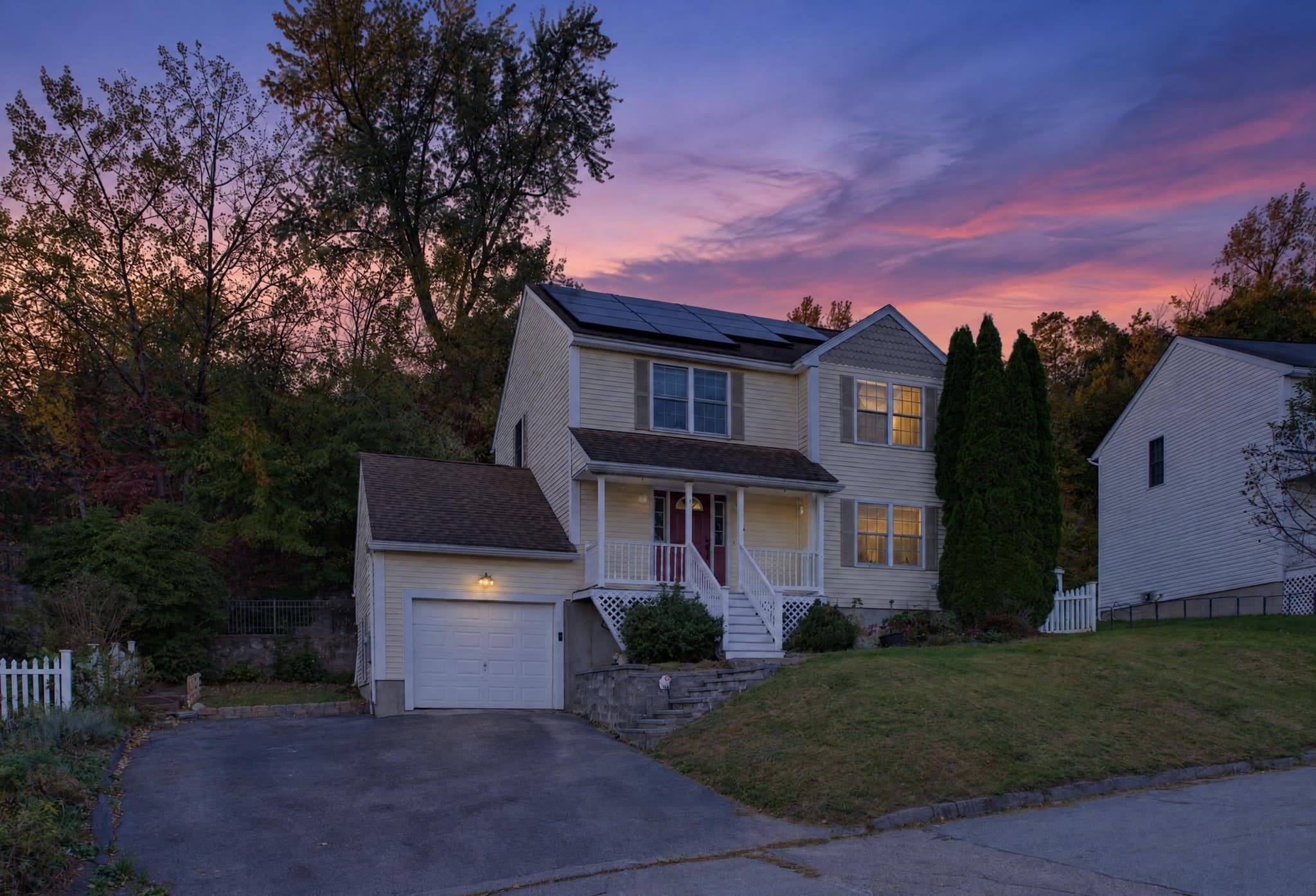 Single Family Residence at 3-A Gates Cir, Worcester MA 01603, Worcester, photo 3 of 39