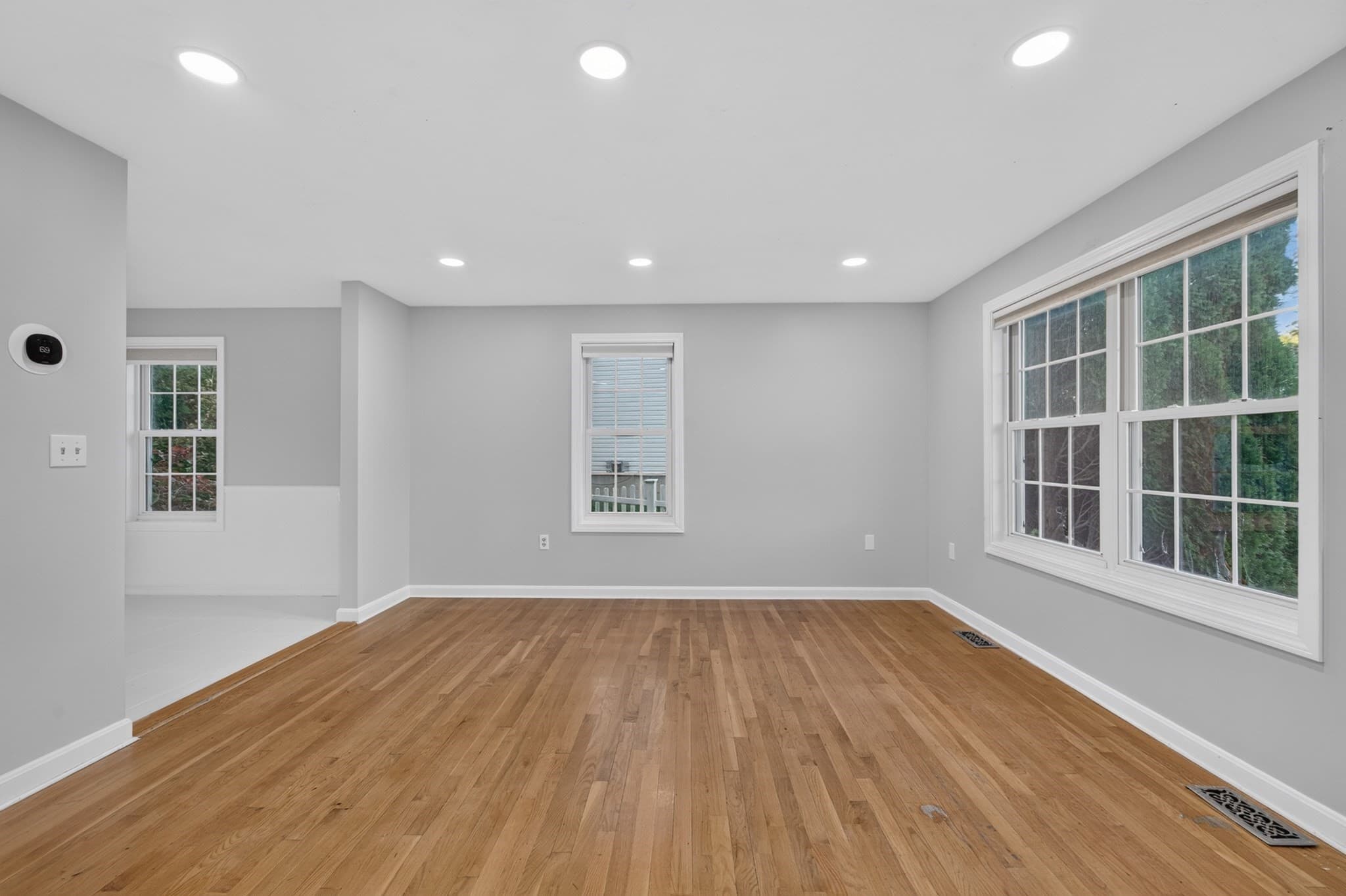 Single Family Residence at 3-A Gates Cir, Worcester MA 01603, Worcester, photo 9 of 39