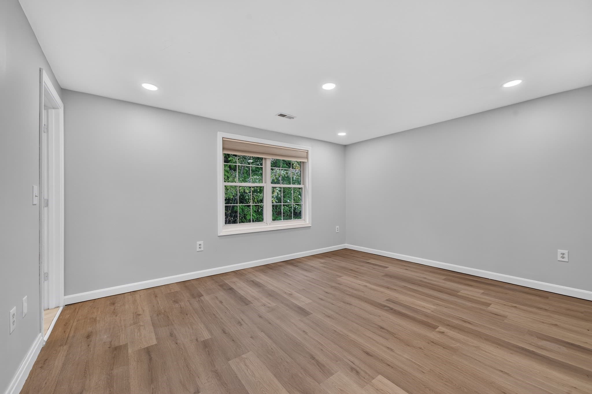 Single Family Residence at 3-A Gates Cir, Worcester MA 01603, Worcester, photo 24 of 39