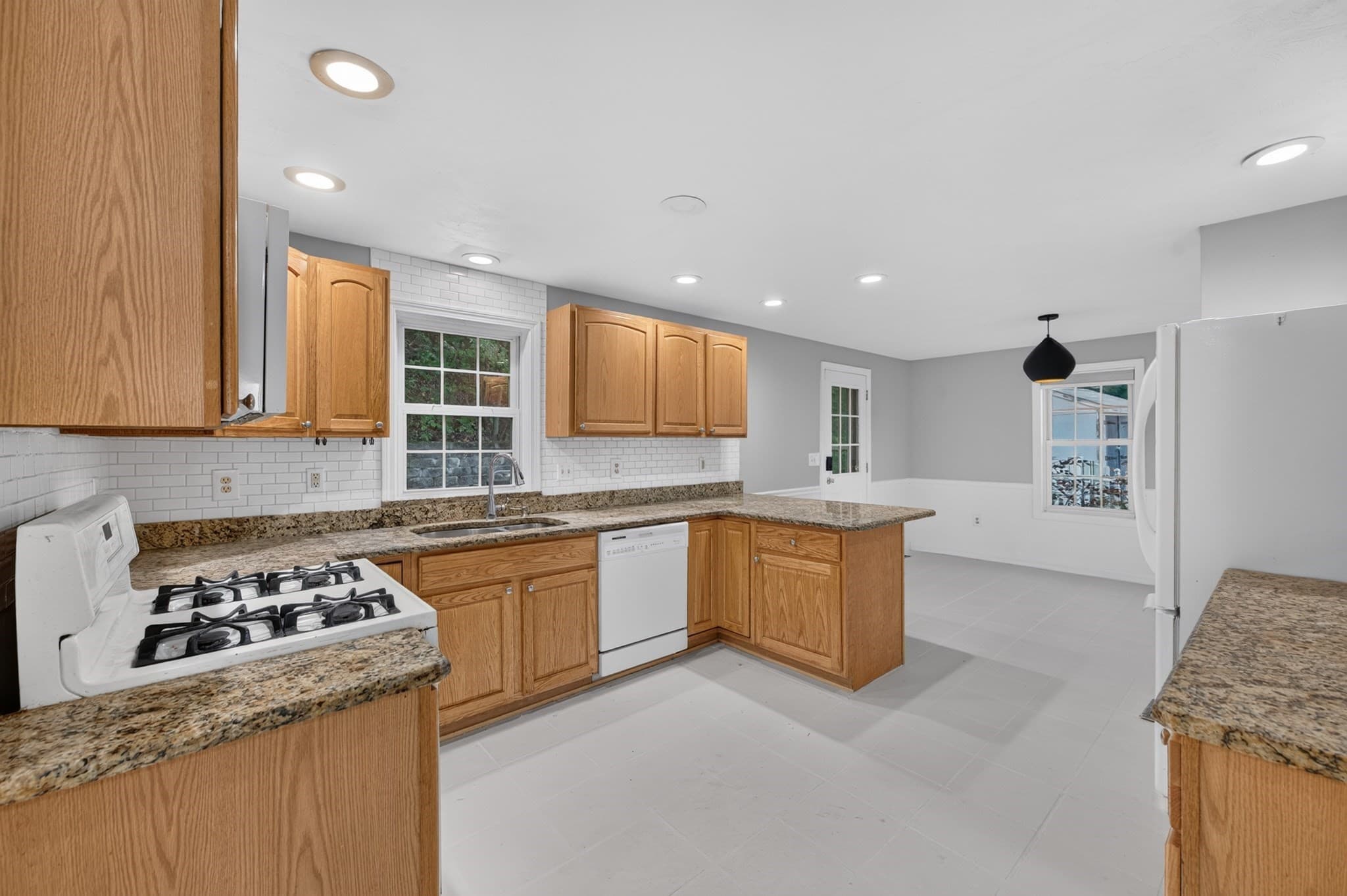 Single Family Residence at 3-A Gates Cir, Worcester MA 01603, Worcester, photo 14 of 39