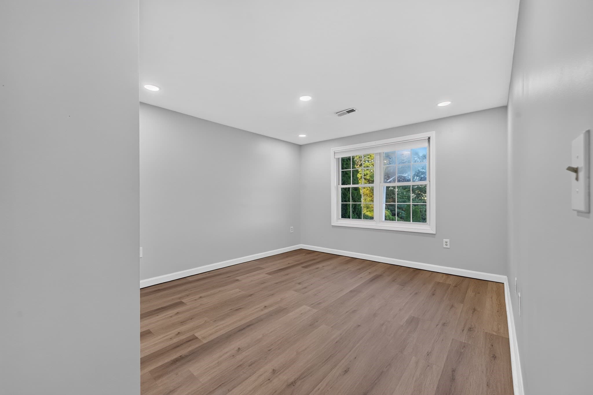 Single Family Residence at 3-A Gates Cir, Worcester MA 01603, Worcester, photo 21 of 39