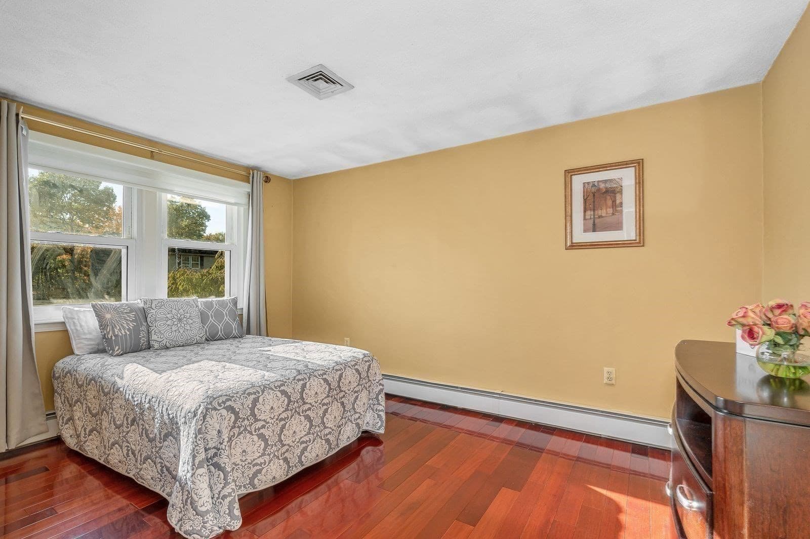 Single Family Residence at 3 Jennifer Dr, Saugus MA 01906, Saugus, photo 17 of 41