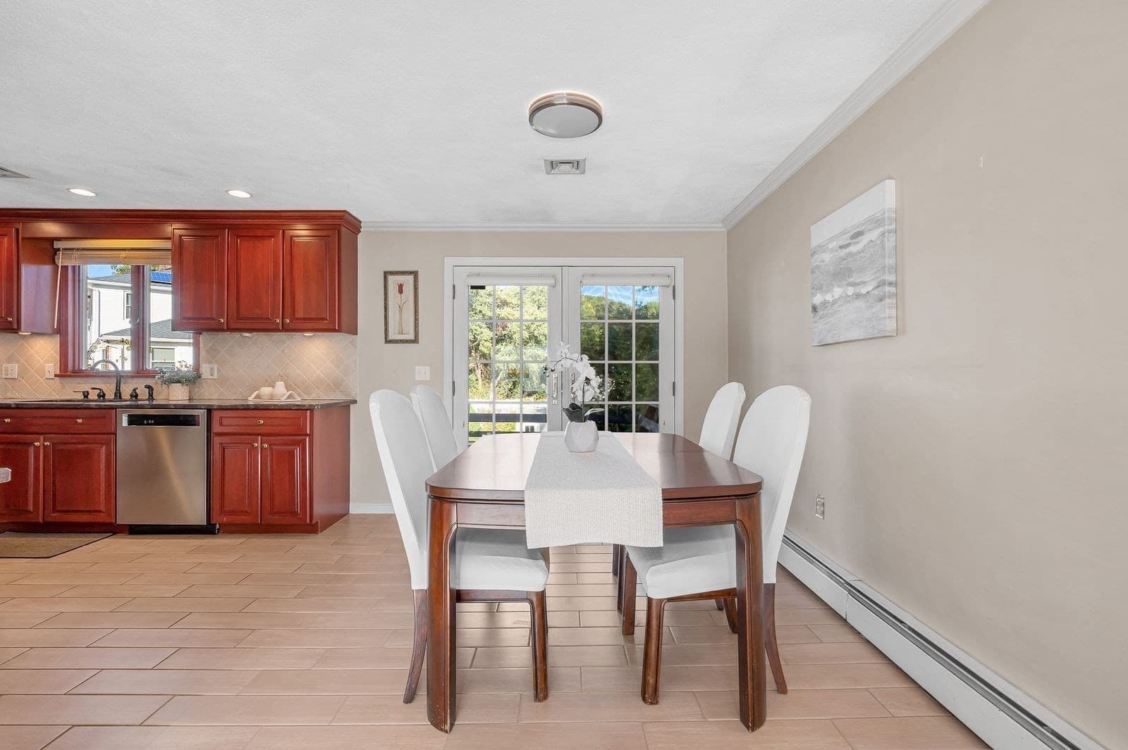 Single Family Residence at 3 Jennifer Dr, Saugus MA 01906, Saugus, photo 12 of 41