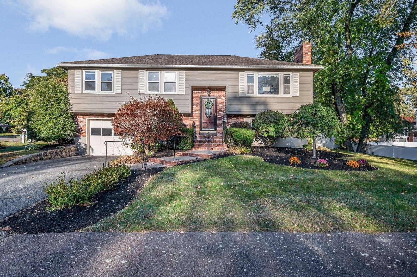 3 Jennifer Dr, Saugus MA 01906