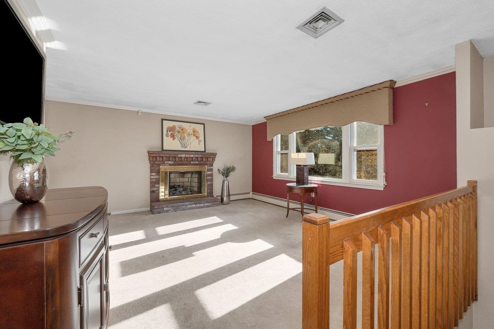 Single Family Residence at 3 Jennifer Dr, Saugus MA 01906, Saugus, photo 10 of 41