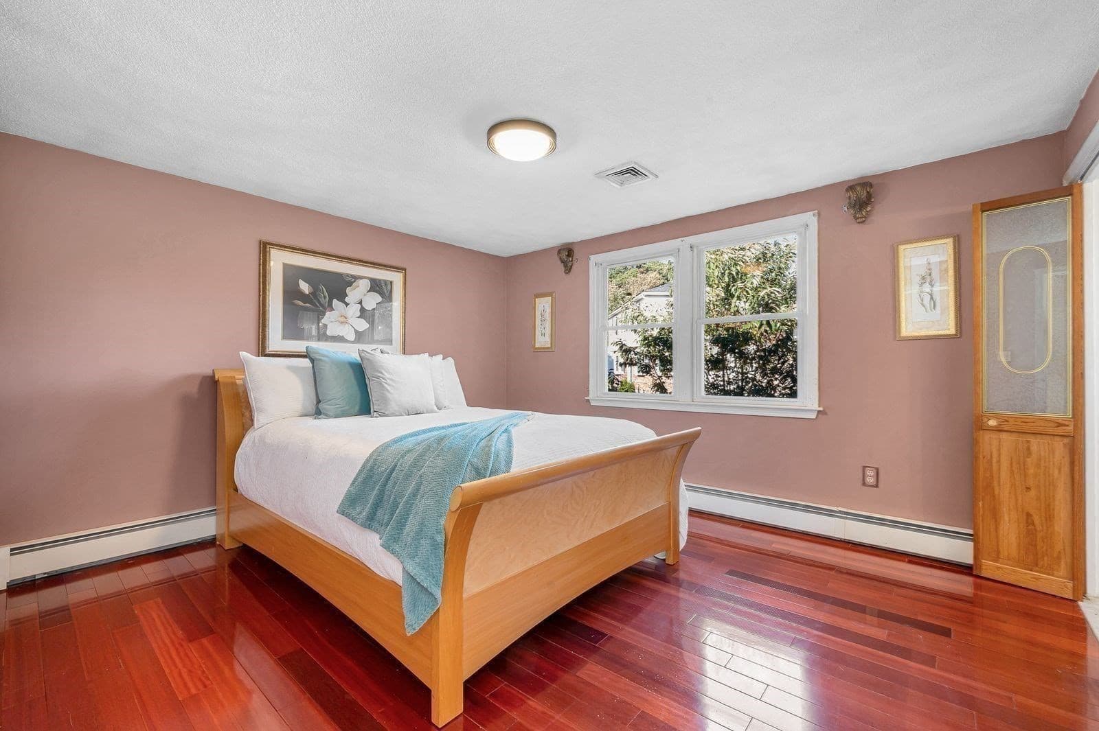 Single Family Residence at 3 Jennifer Dr, Saugus MA 01906, Saugus, photo 14 of 41