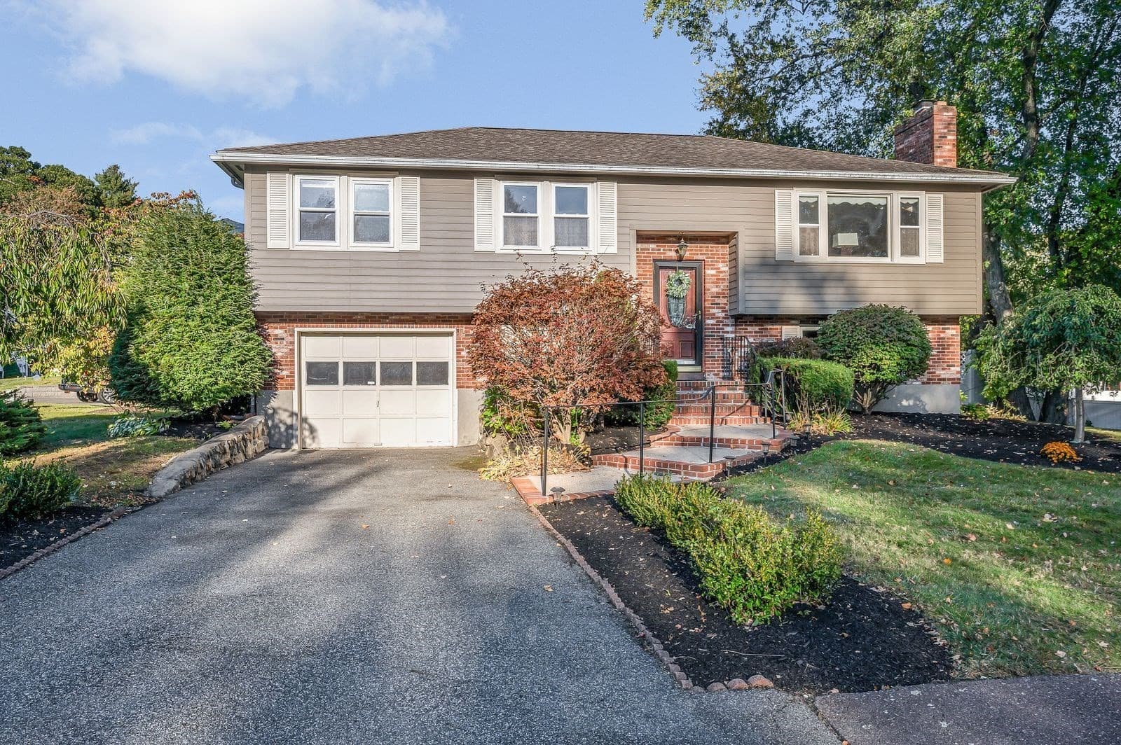 Single Family Residence at 3 Jennifer Dr, Saugus MA 01906, Saugus, photo 41 of 41