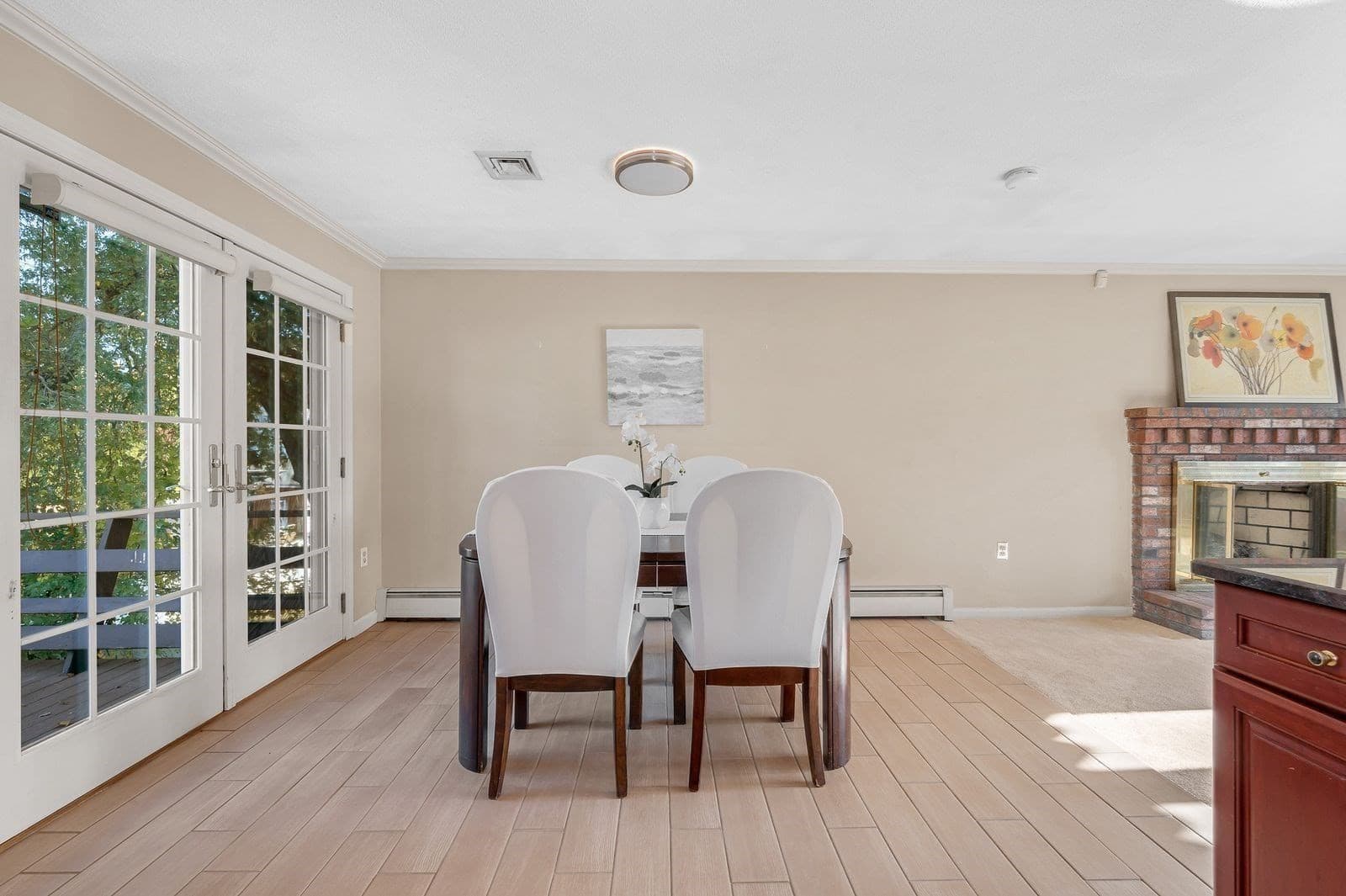 Single Family Residence at 3 Jennifer Dr, Saugus MA 01906, Saugus, photo 11 of 41