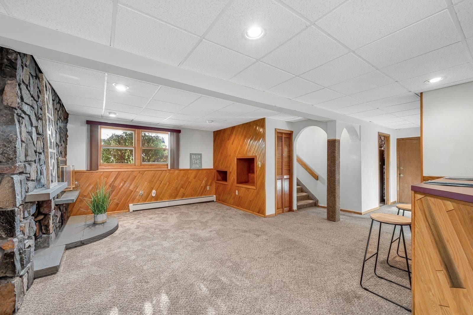 Single Family Residence at 3 Jennifer Dr, Saugus MA 01906, Saugus, photo 21 of 41