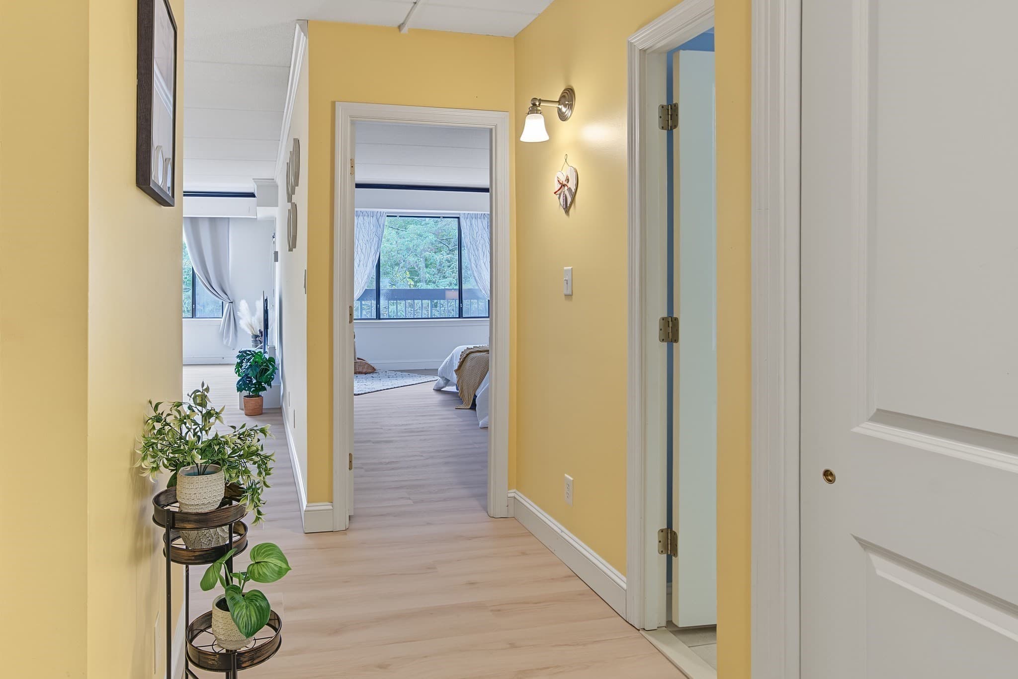 Condominium at 1500 Worcester Rd # 715, Framingham MA 01702, Framingham, photo 2 of 31