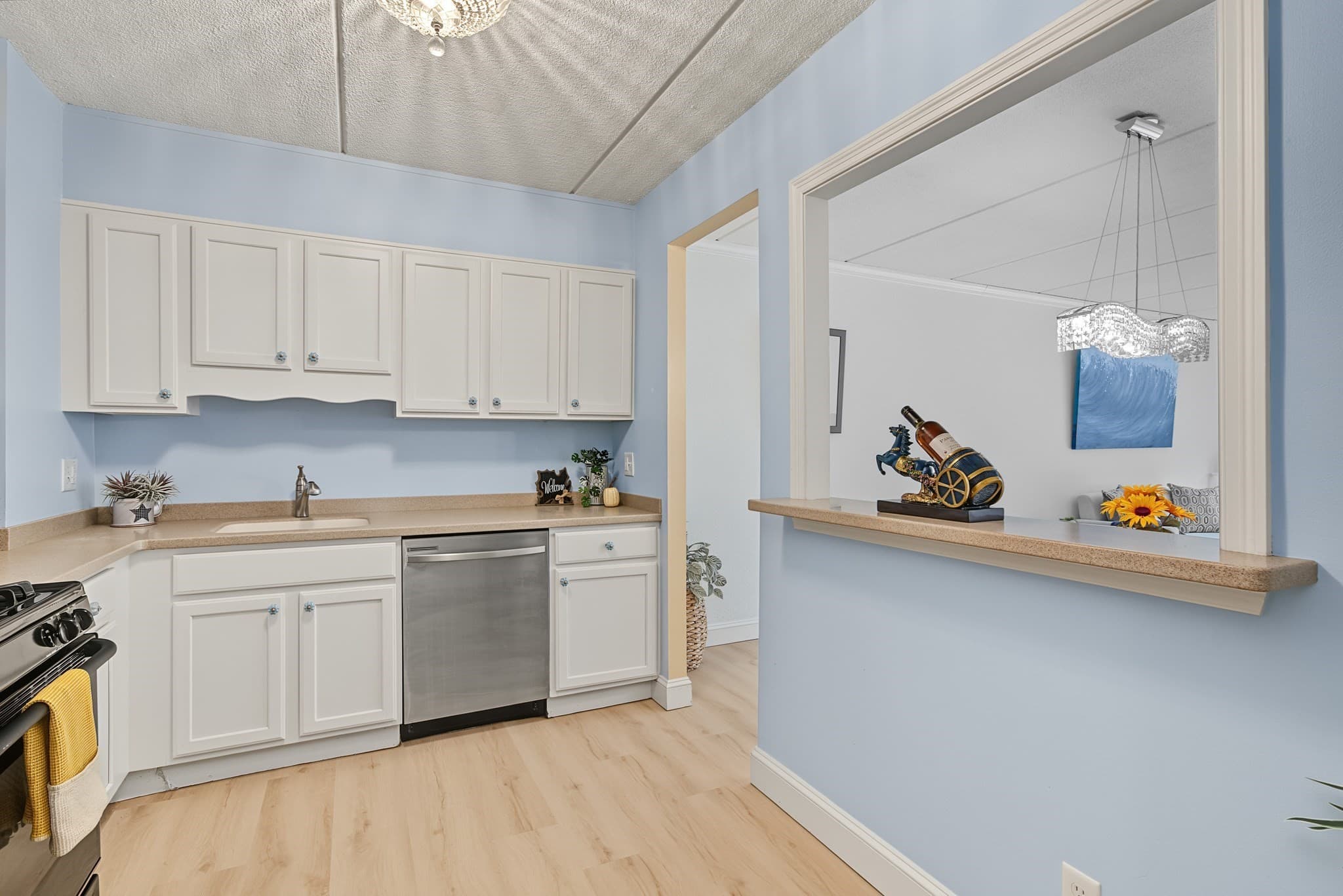 Condominium at 1500 Worcester Rd # 715, Framingham MA 01702, Framingham, photo 5 of 31