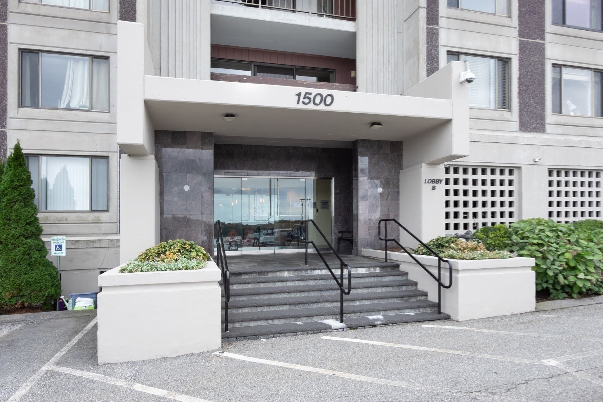 Condominium at 1500 Worcester Rd # 715, Framingham MA 01702, Framingham, photo 30 of 31