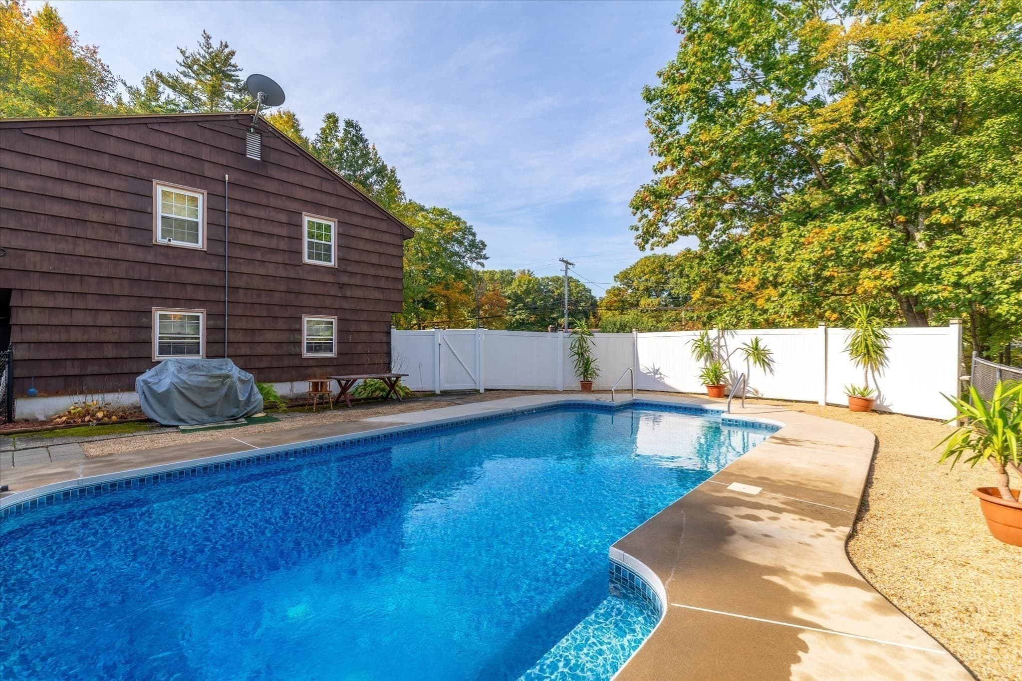 Single Family Residence at 3835 Chestnut Hill Ave, Athol MA 01331, Athol, photo 5 of 37