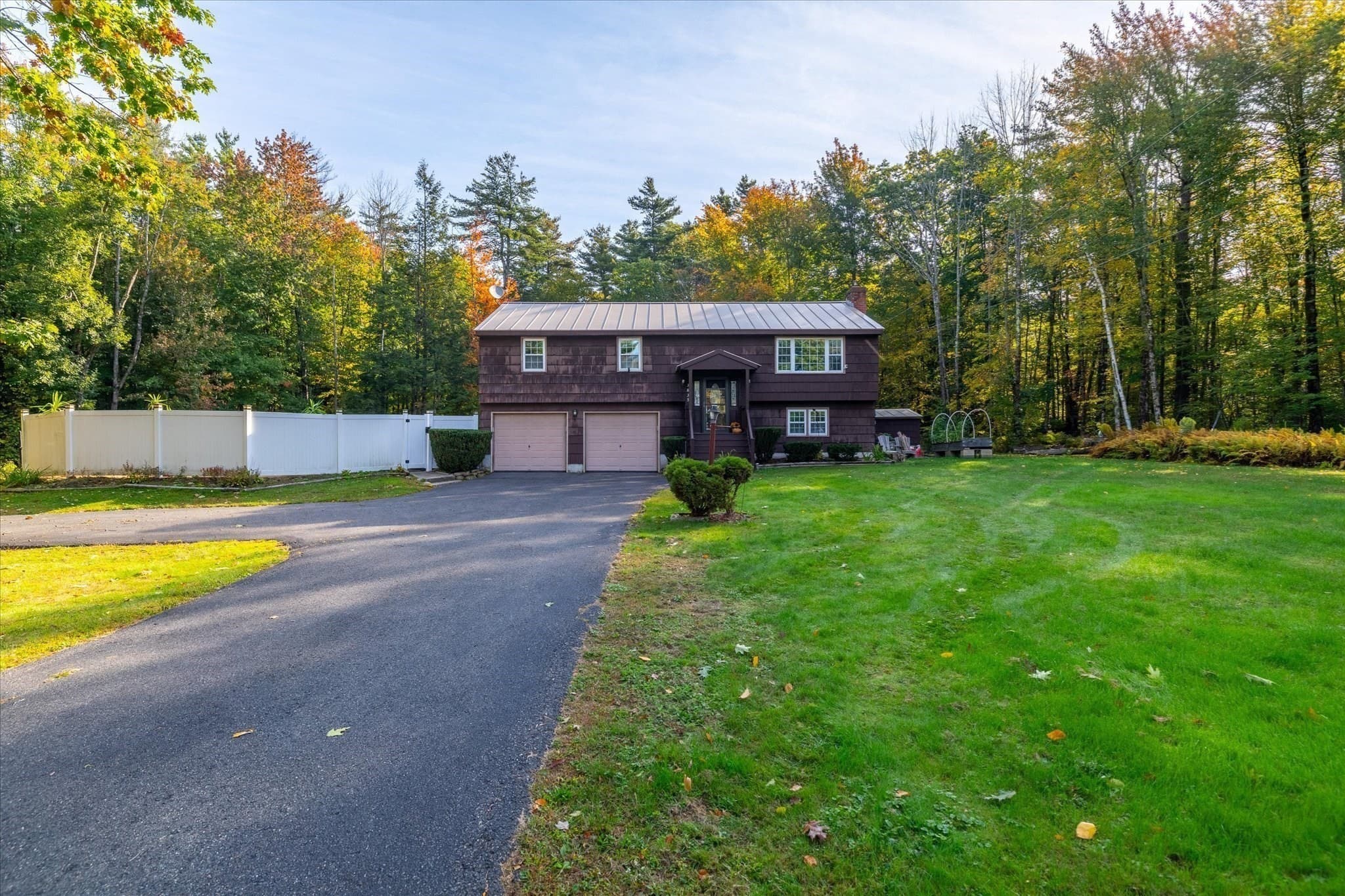 Single Family Residence at 3835 Chestnut Hill Ave, Athol MA 01331, Athol, photo 4 of 37