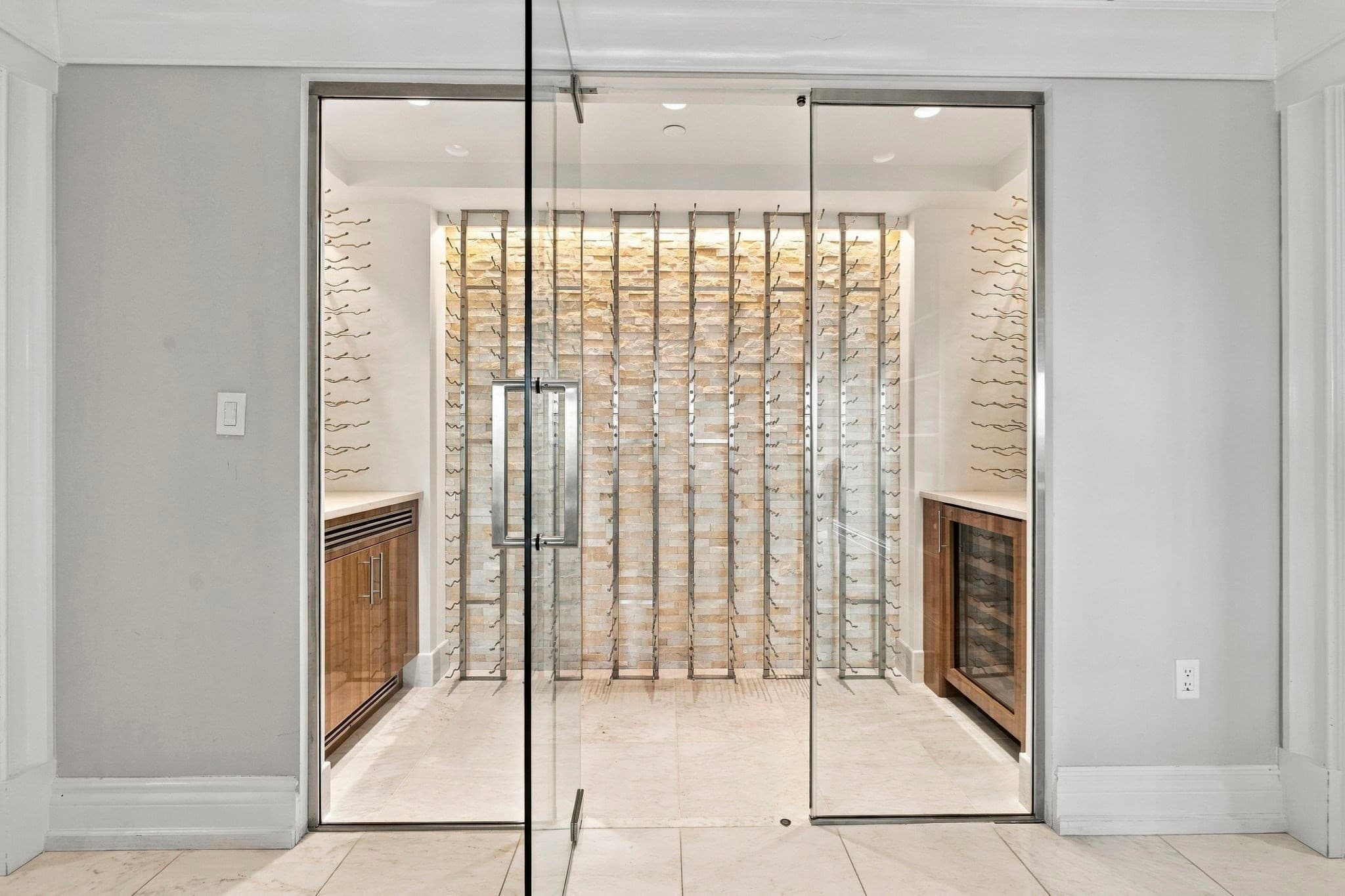 Condominium at 776 Boylston St, Boston MA 02199, Boston, photo 17 of 28