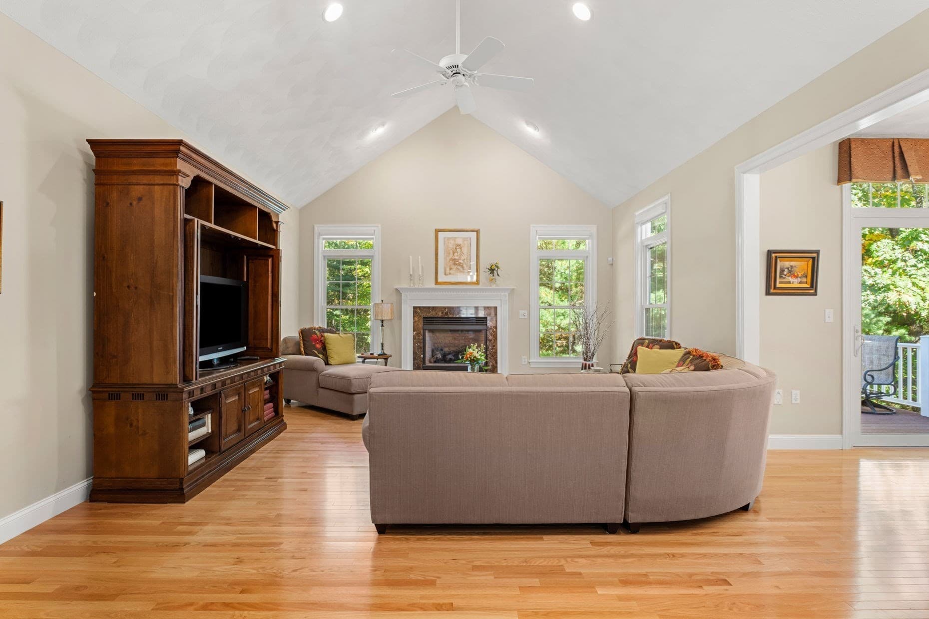 Condominium at 16 Icehouse Road # 16, North Andover MA 01845, North Andover, photo 6 of 42