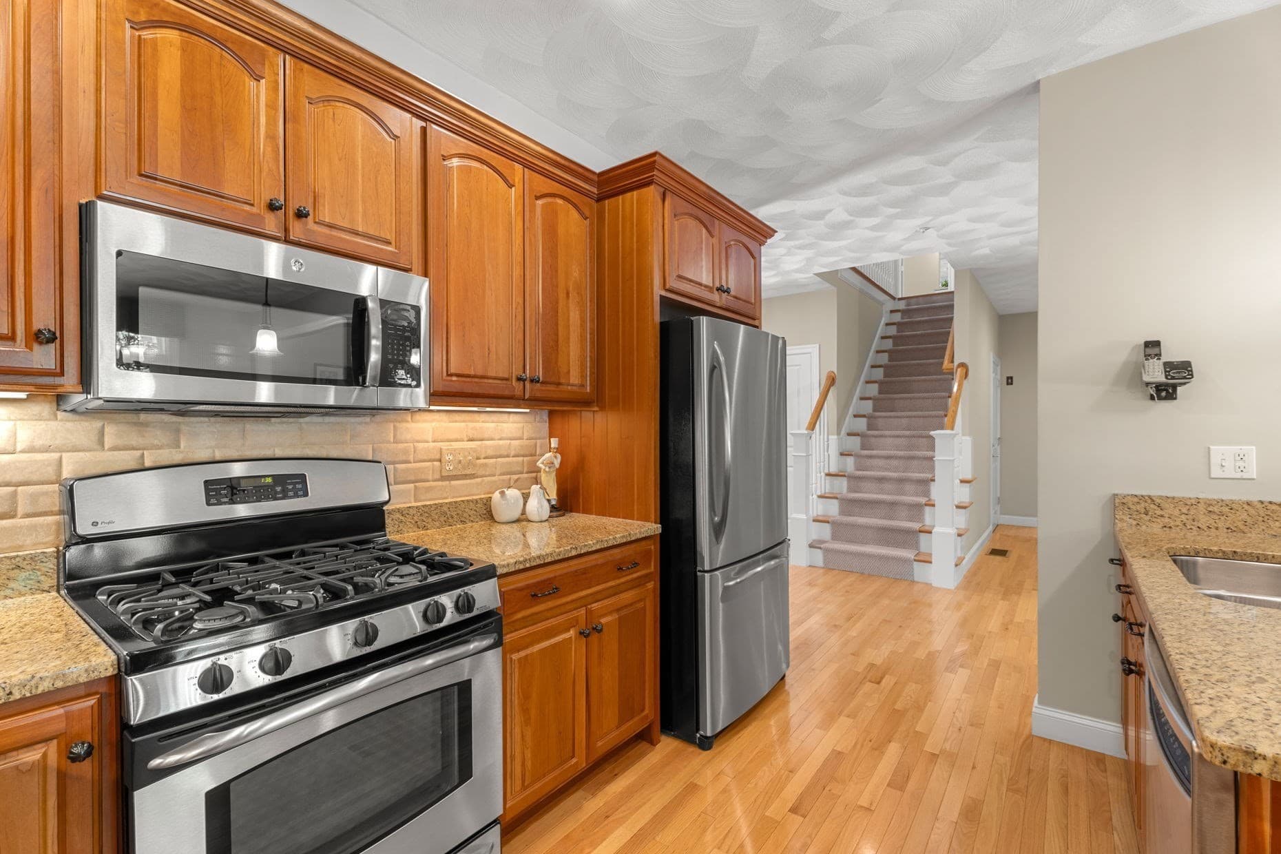 Condominium at 16 Icehouse Road # 16, North Andover MA 01845, North Andover, photo 15 of 42