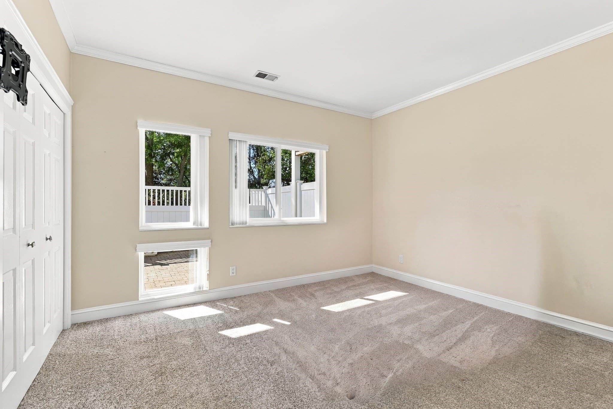 Condominium at 20 Ship Avenue # 34, Medford MA 02155, Medford, photo 17 of 34