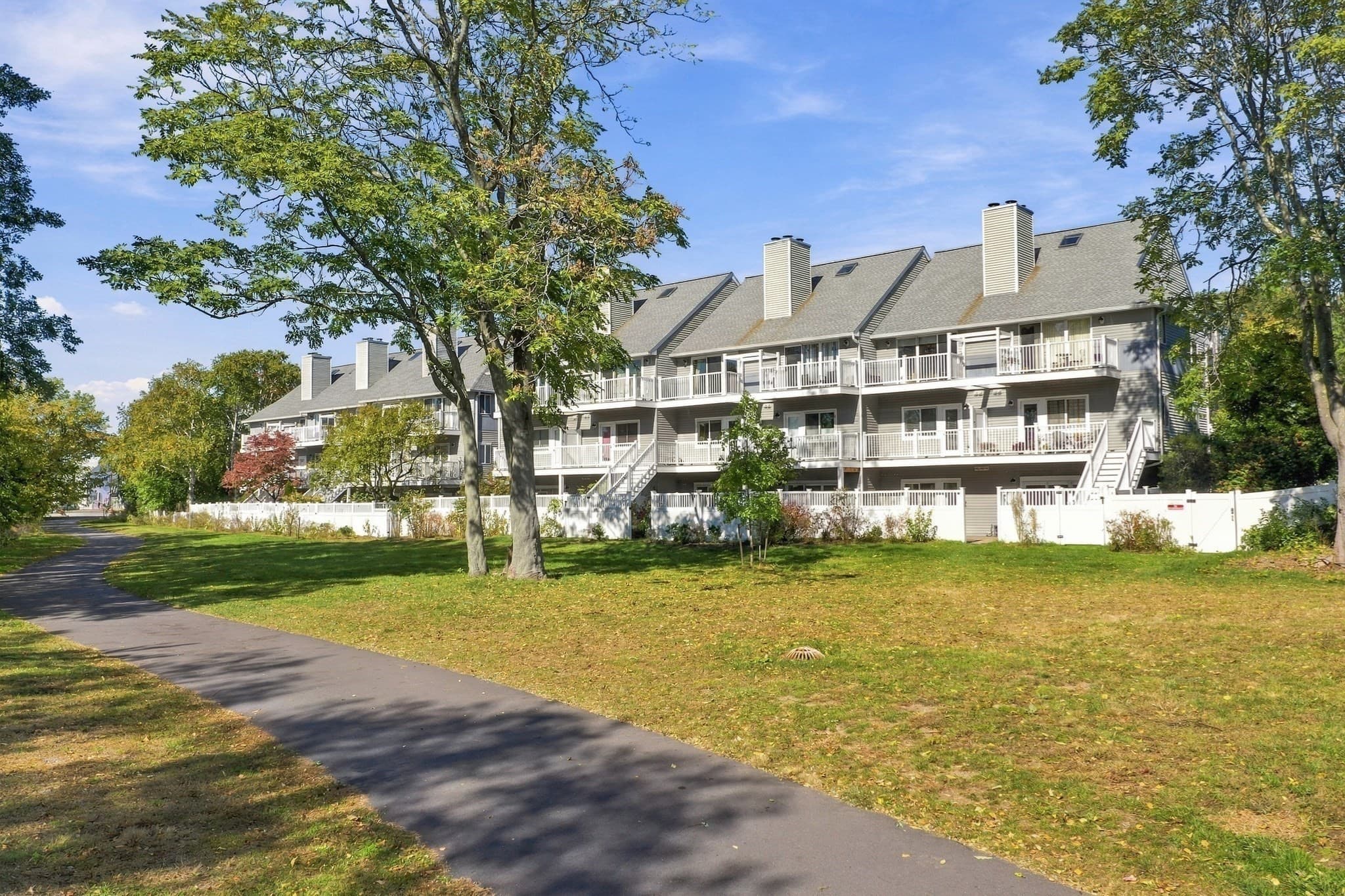 Condominium at 20 Ship Avenue # 34, Medford MA 02155, Medford, photo 24 of 34