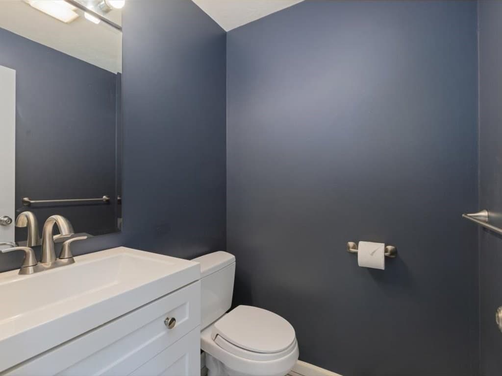 Condominium at 360 Littleton Rd # F2, Chelmsford MA 01824, Chelmsford, photo 23 of 40