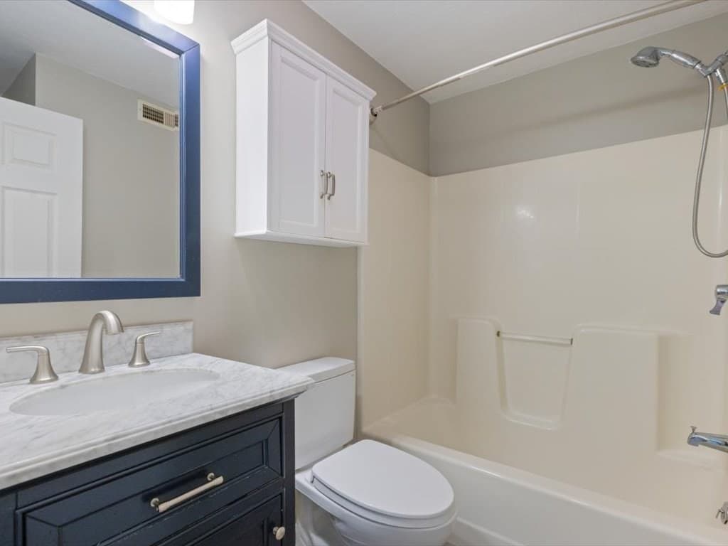 Condominium at 360 Littleton Rd # F2, Chelmsford MA 01824, Chelmsford, photo 24 of 40