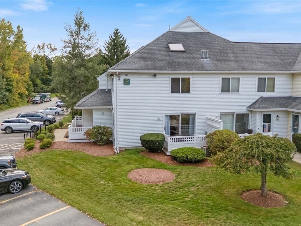 Condominium at 360 Littleton Rd # F2, Chelmsford MA 01824, Chelmsford, photo 33 of 40