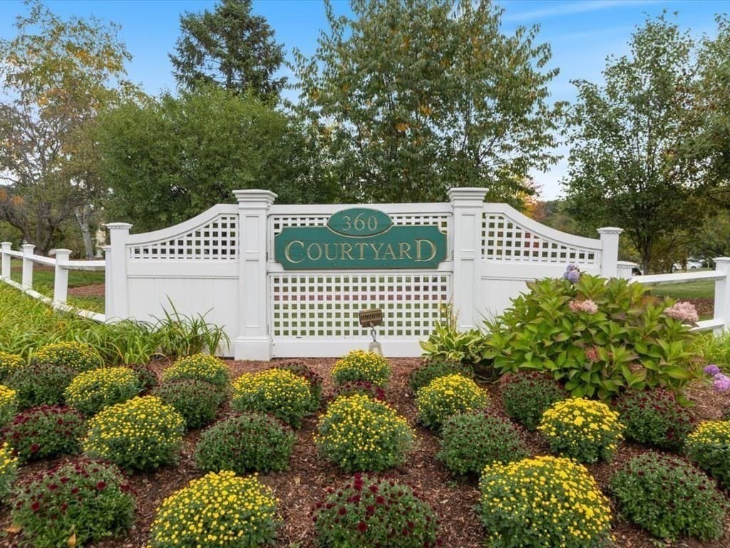 Condominium at 360 Littleton Rd # F2, Chelmsford MA 01824, Chelmsford, photo 37 of 40
