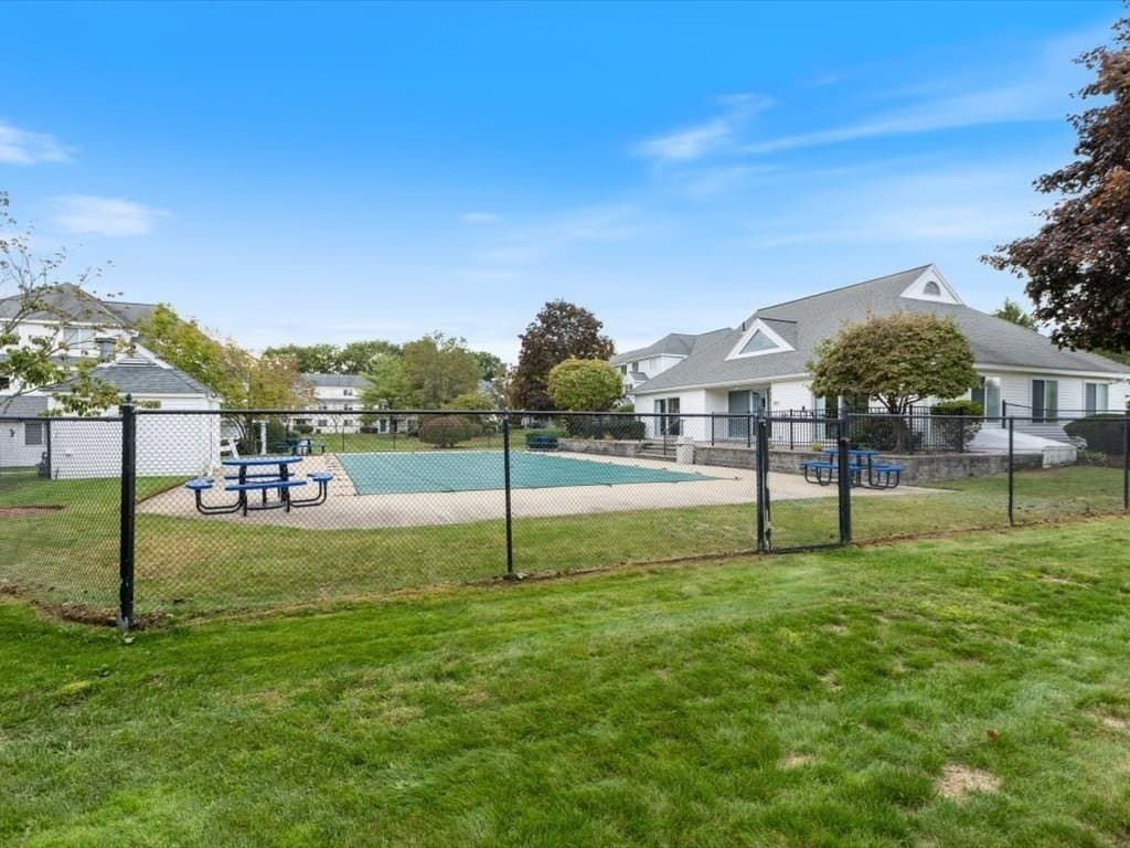 Condominium at 360 Littleton Rd # F2, Chelmsford MA 01824, Chelmsford, photo 31 of 40