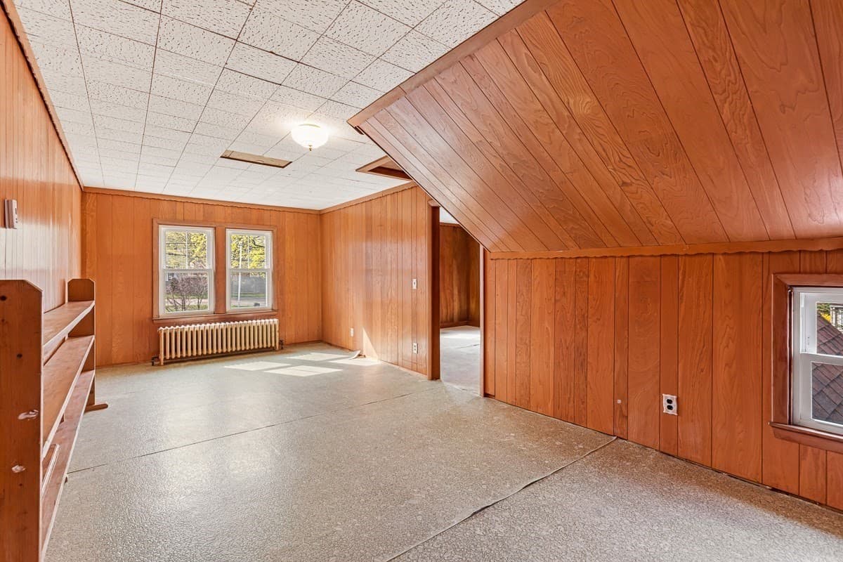 Single Family Residence at 1292 Riverside Ave, Somerset MA 02726, Somerset, photo 23 of 42