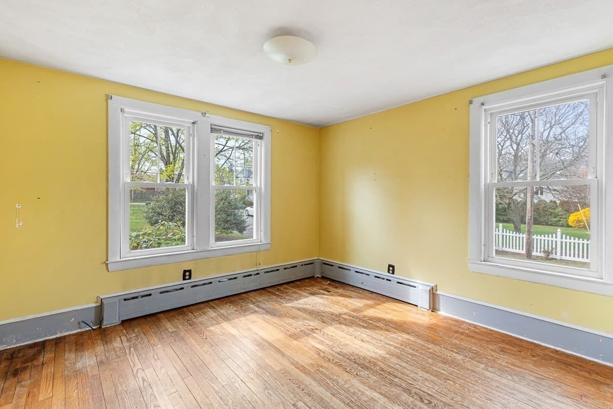 Single Family Residence at 1292 Riverside Ave, Somerset MA 02726, Somerset, photo 9 of 42