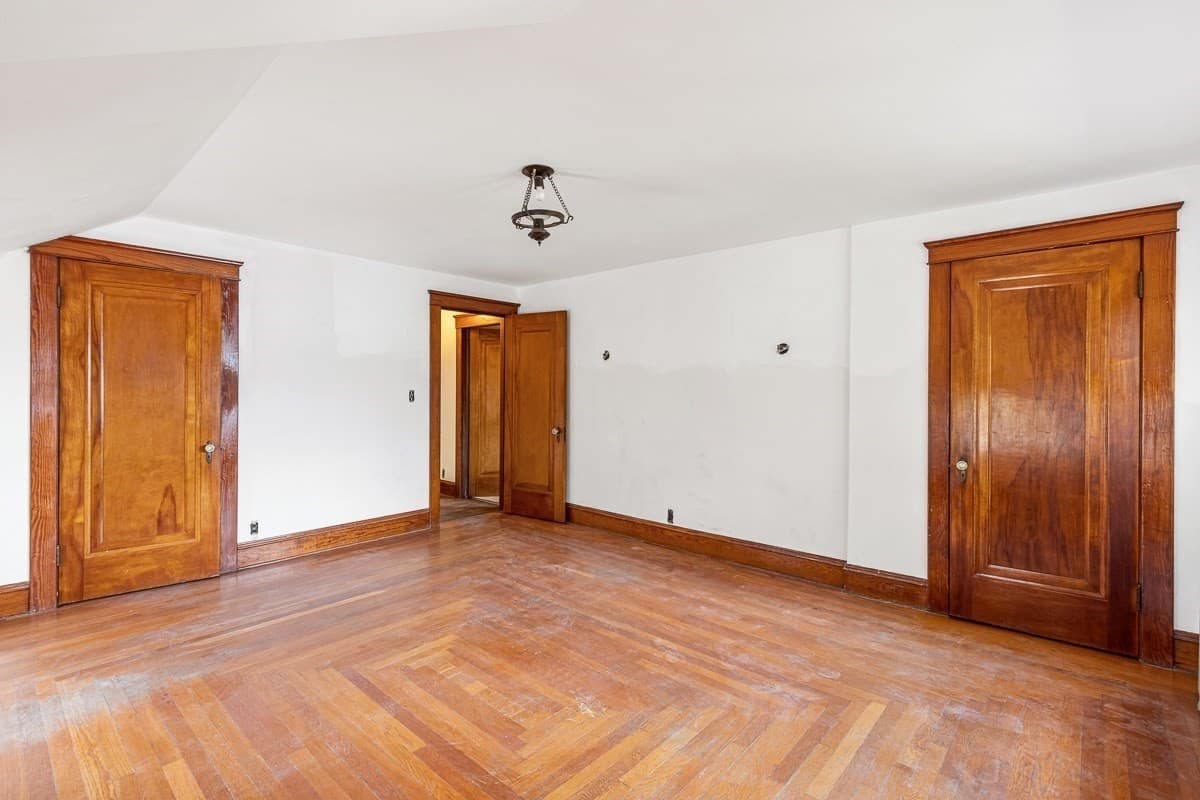 Single Family Residence at 1292 Riverside Ave, Somerset MA 02726, Somerset, photo 15 of 42
