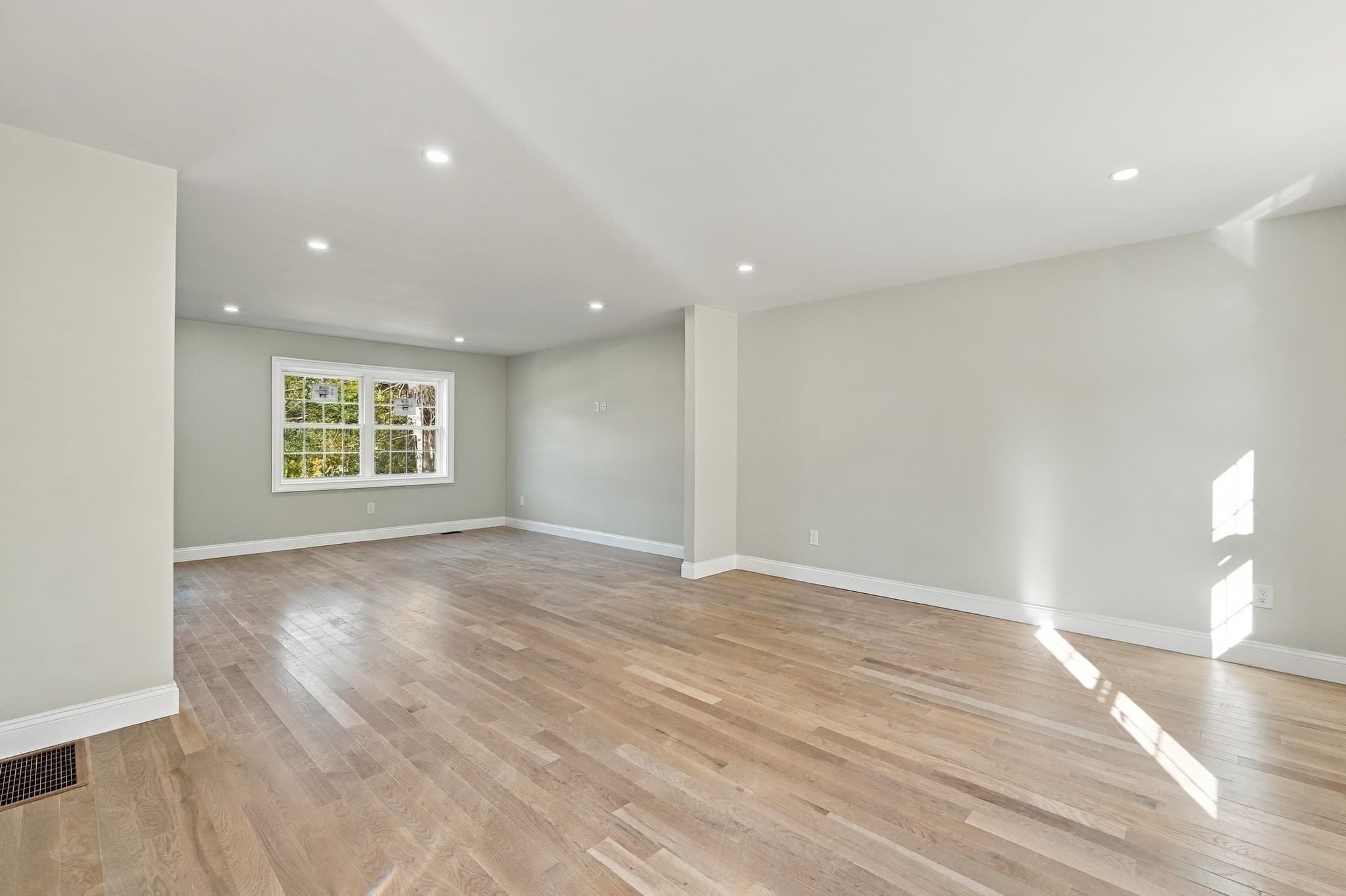 Single Family Residence at 1 Howarth Road, Oxford MA 01540, Oxford, photo 6 of 42