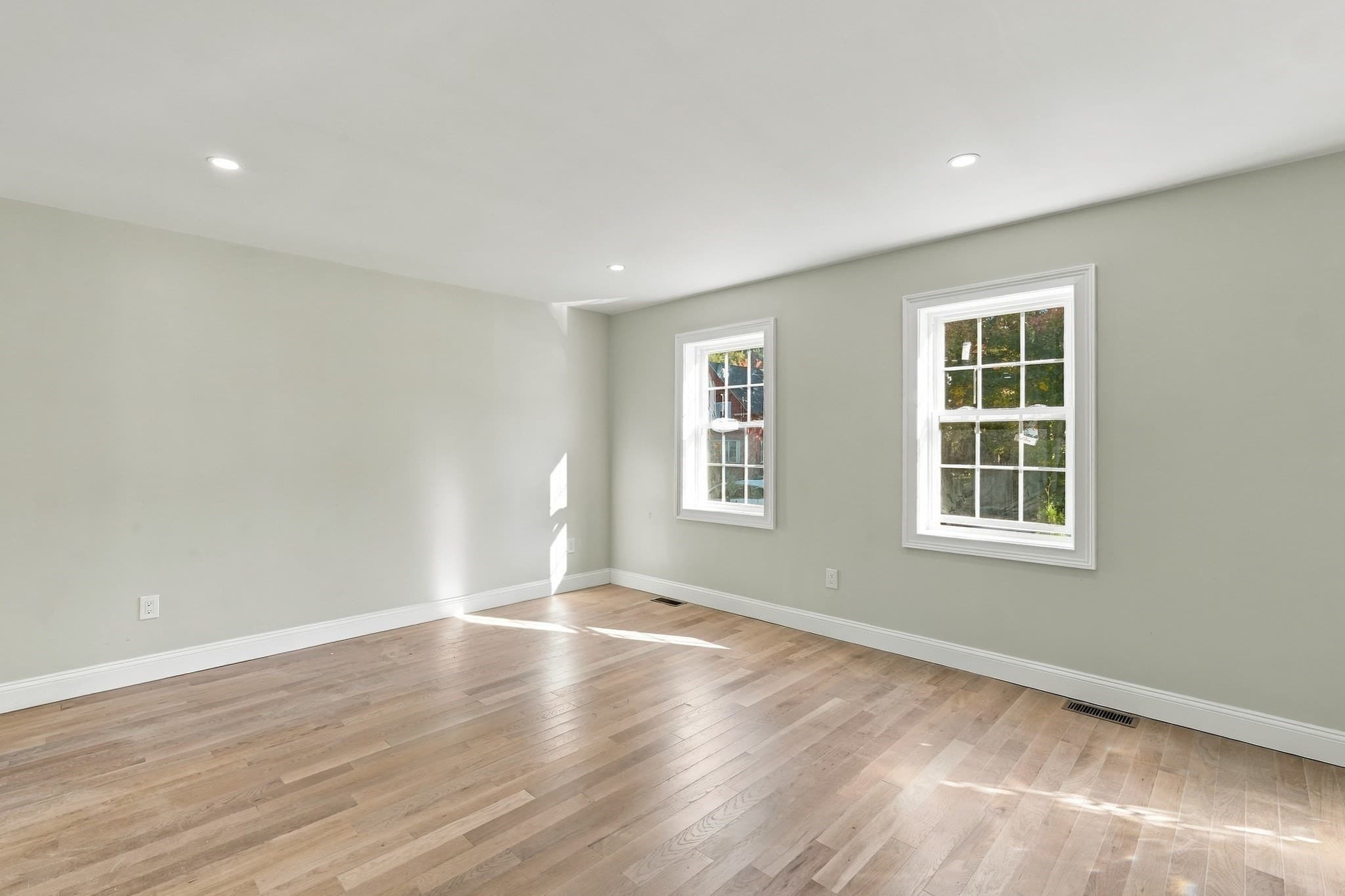 Single Family Residence at 1 Howarth Road, Oxford MA 01540, Oxford, photo 5 of 42
