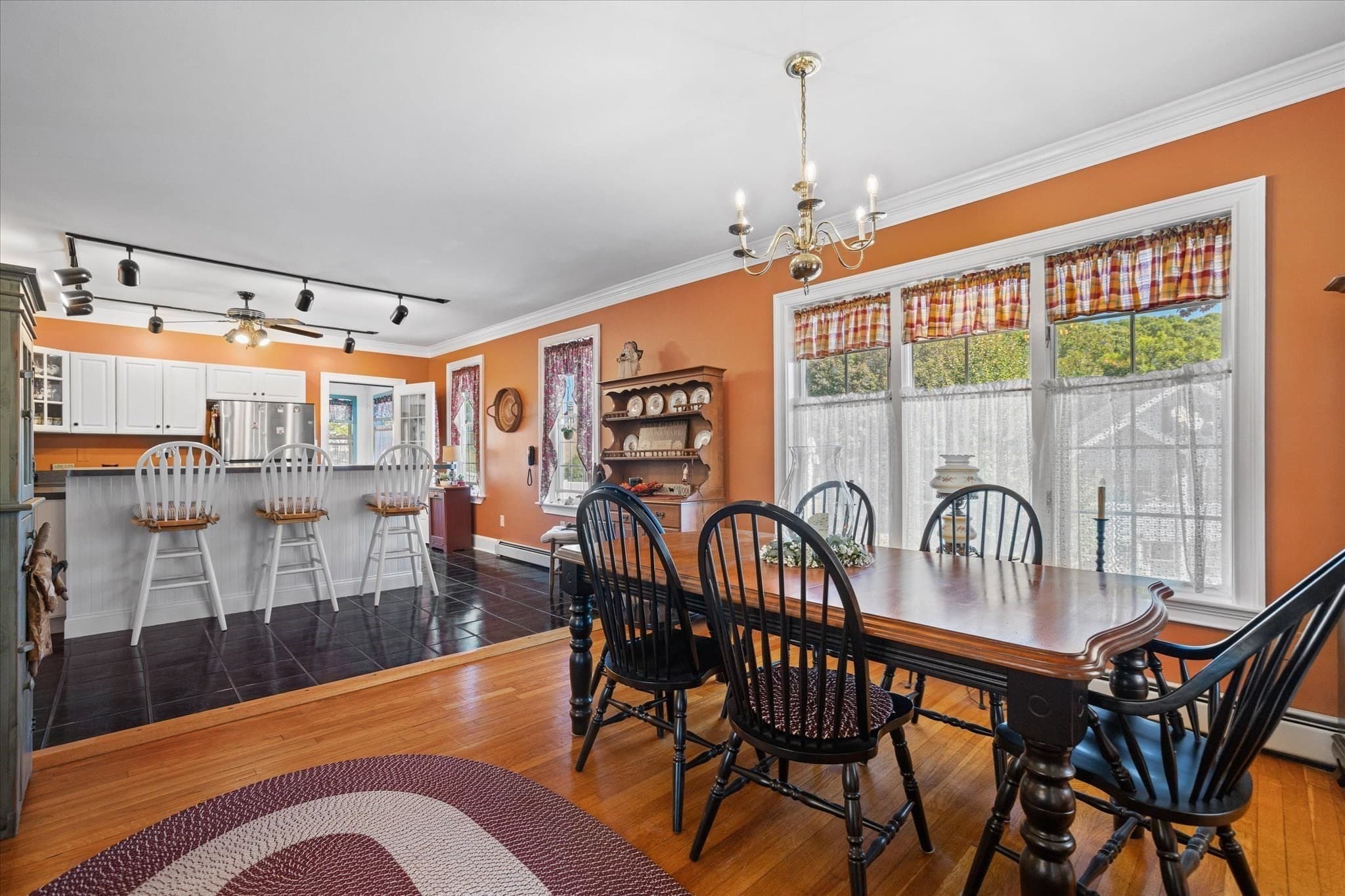 Single Family Residence at 47 Dartmouth St, Worcester MA 01604, Worcester, photo 8 of 36