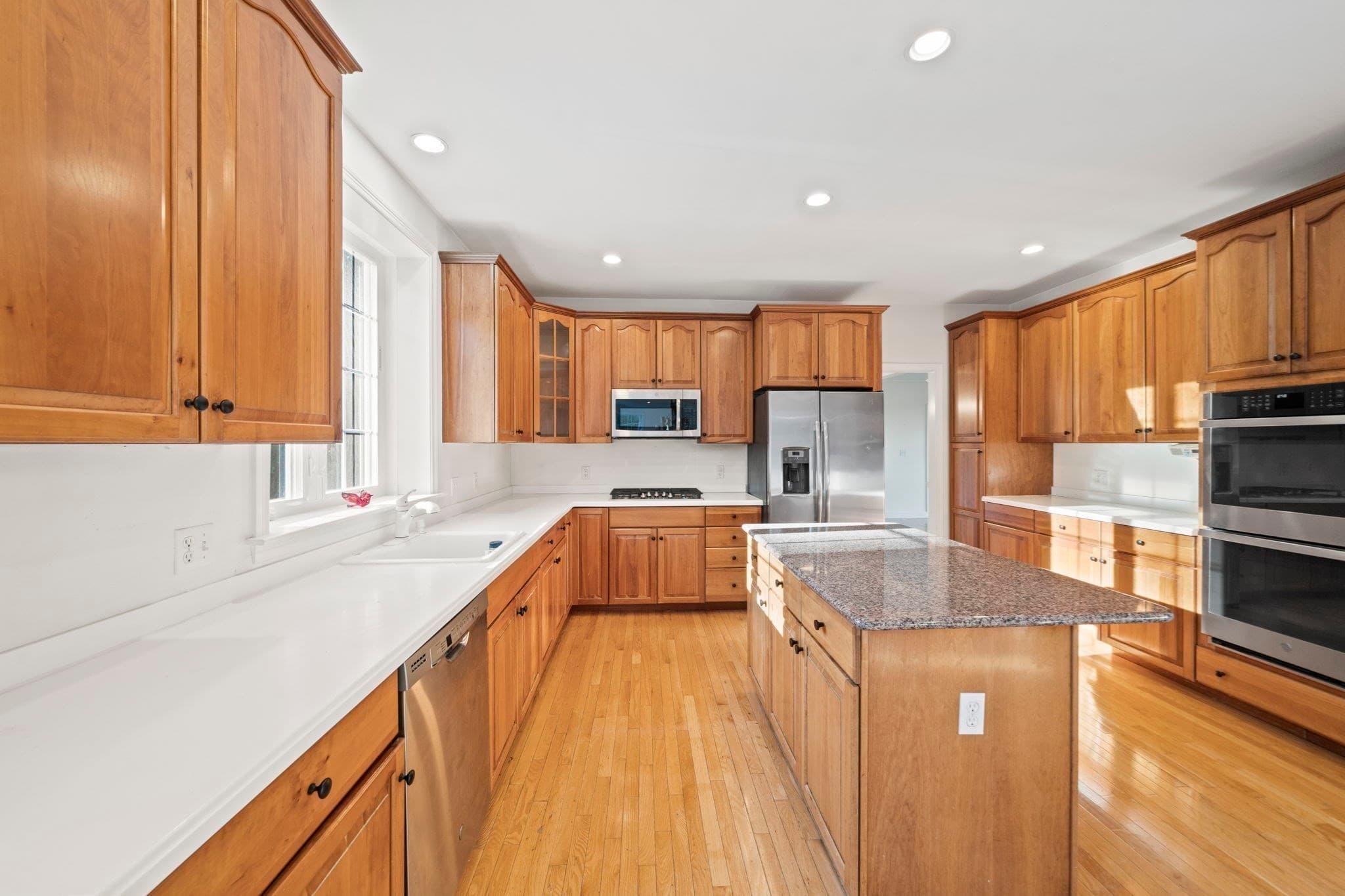 Single Family Residence at 25 Philips Farm Rd, Marshfield MA 02050, Marshfield, photo 21 of 42