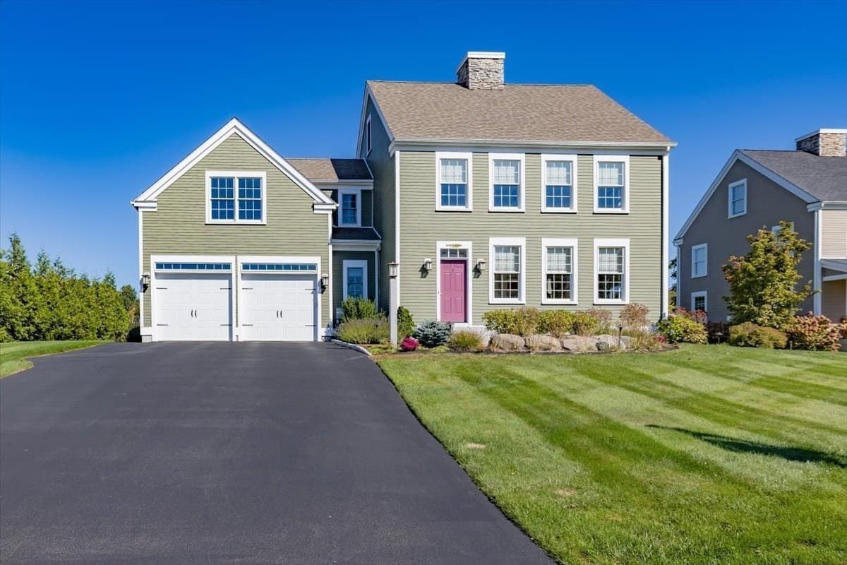 Single Family Residence at 2 Point Shore Overlook, Amesbury MA 01913, Amesbury, photo 37 of 41