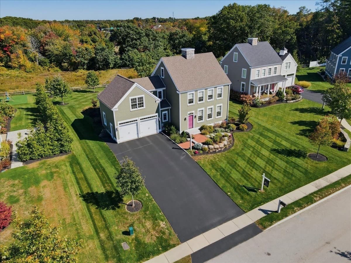 Single Family Residence at 2 Point Shore Overlook, Amesbury MA 01913, Amesbury, photo 39 of 41
