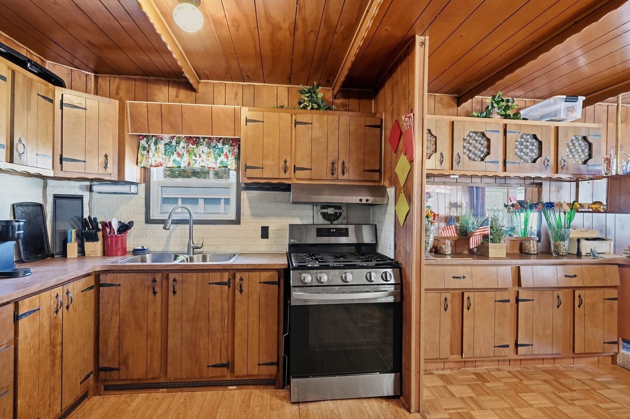 Mobile Home at 106 Lucy Drive, Attleboro MA 02703, Attleboro, photo 6 of 20