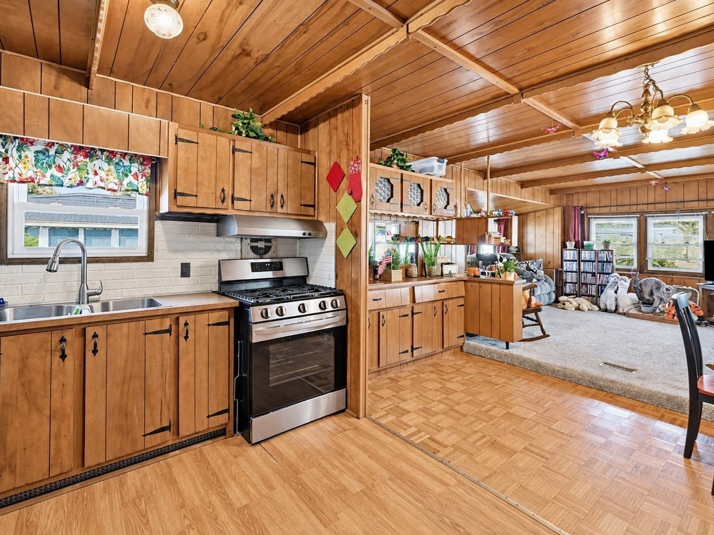 Mobile Home at 106 Lucy Drive, Attleboro MA 02703, Attleboro, photo 8 of 20