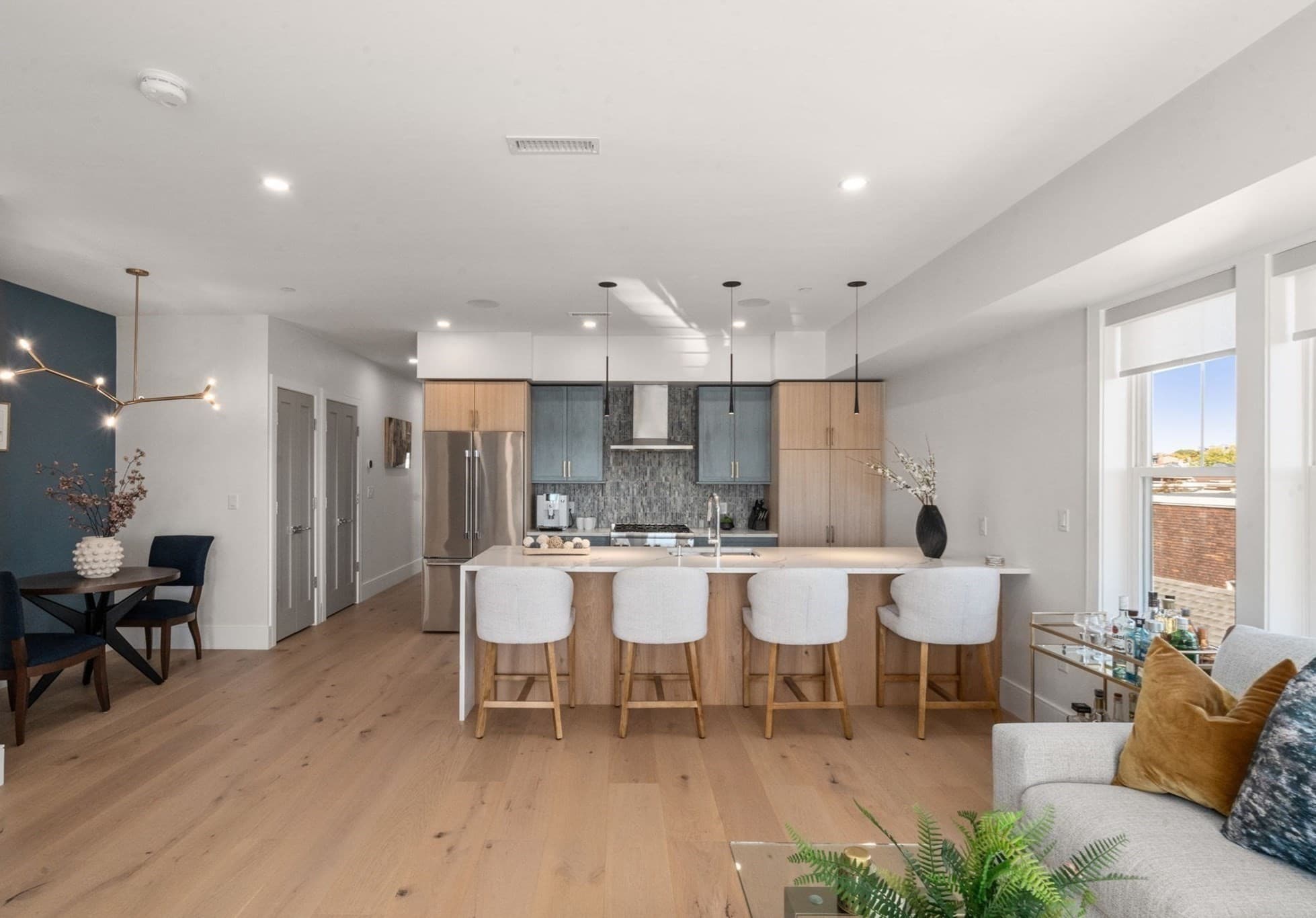 527 East 7th Street, Boston MA 02127