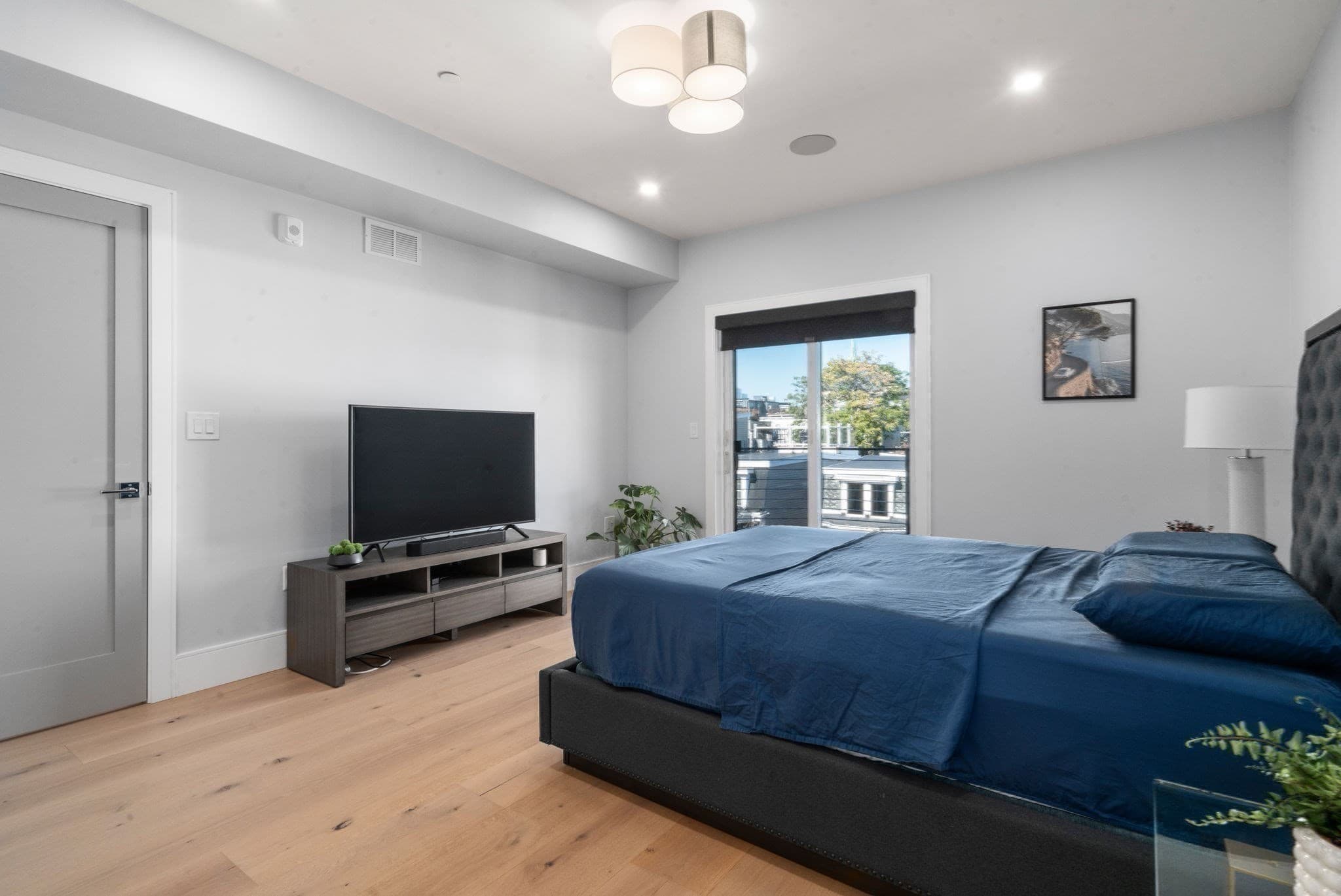 Condominium at 527 East 7th Street, Boston MA 02127, Boston, photo 11 of 25