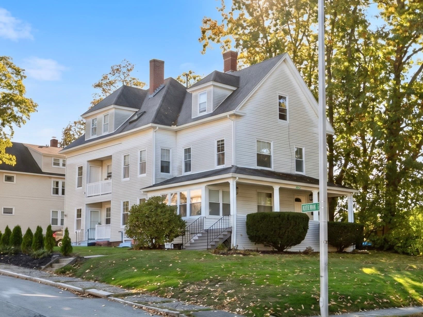 469 Grove St # 2, Worcester MA 01605