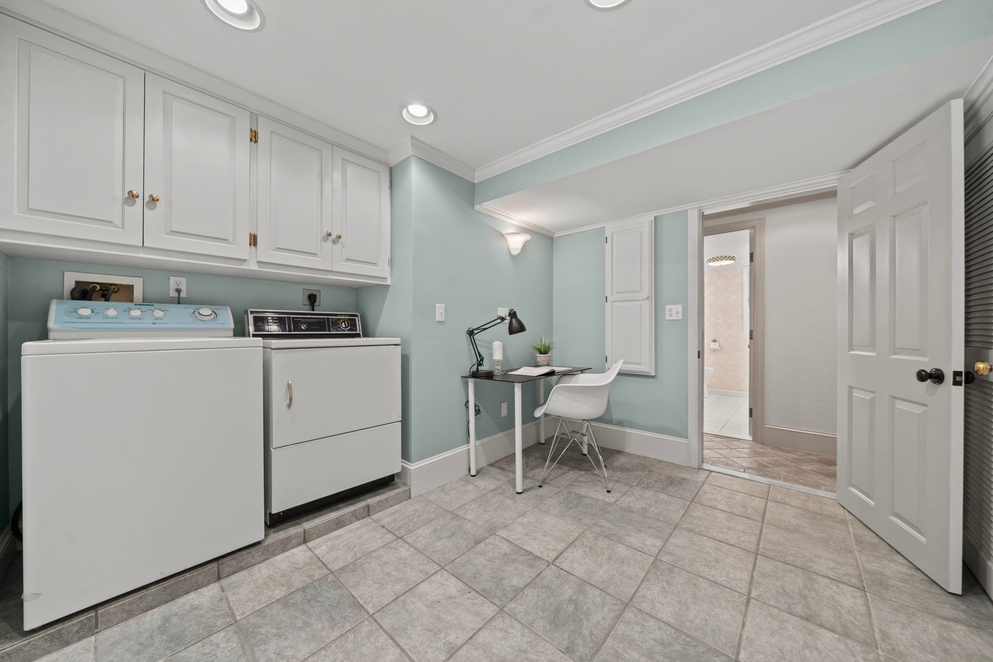 Single Family Residence at 24 Styles Drive, Peabody MA 01960, Peabody, photo 8 of 42